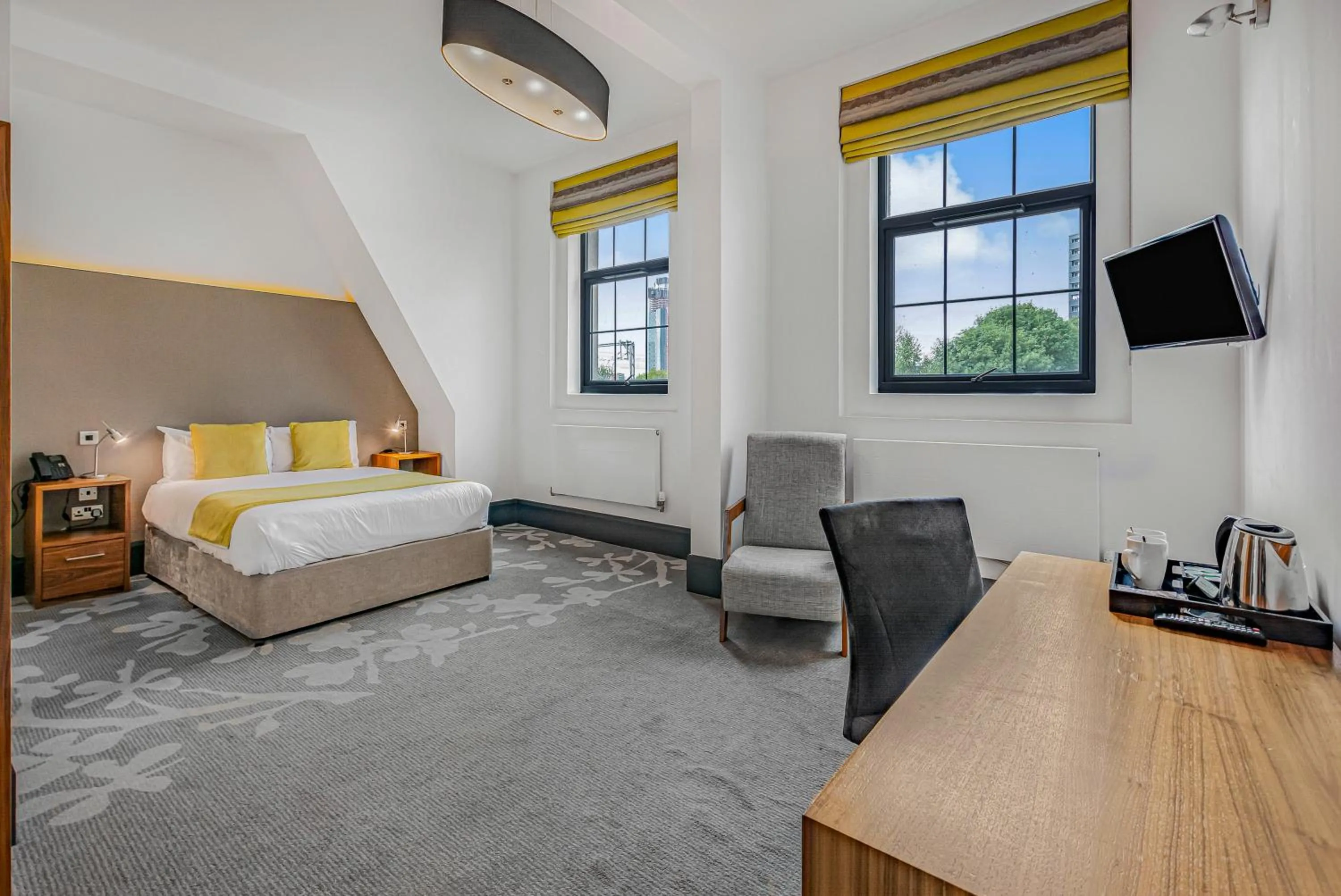 Bedroom, Bed in The Ainscow Hotel