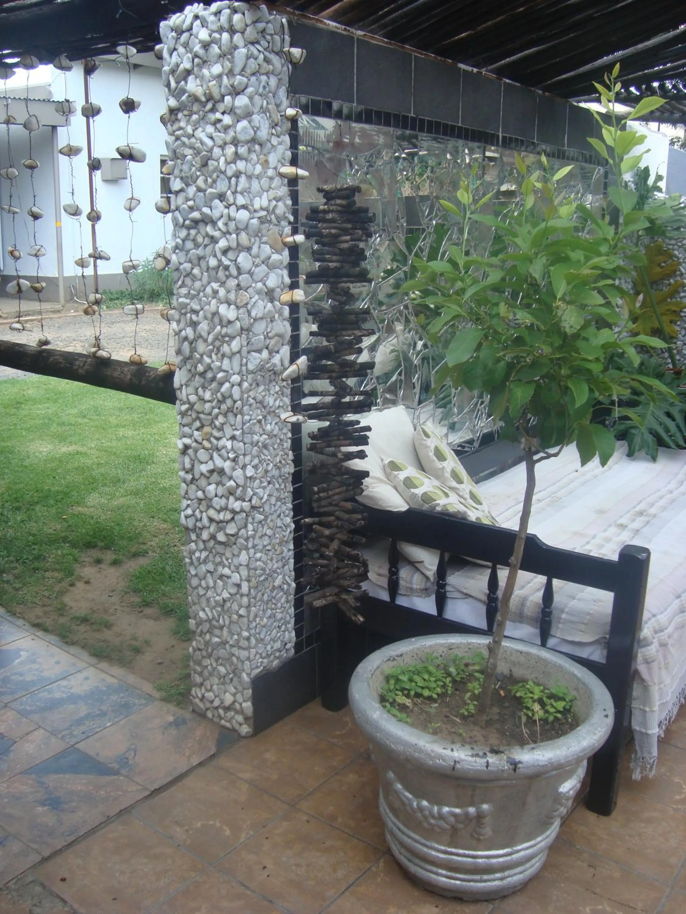 Restaurant/places to eat in 44 on Ennis Guest Lodge and Restaurant -