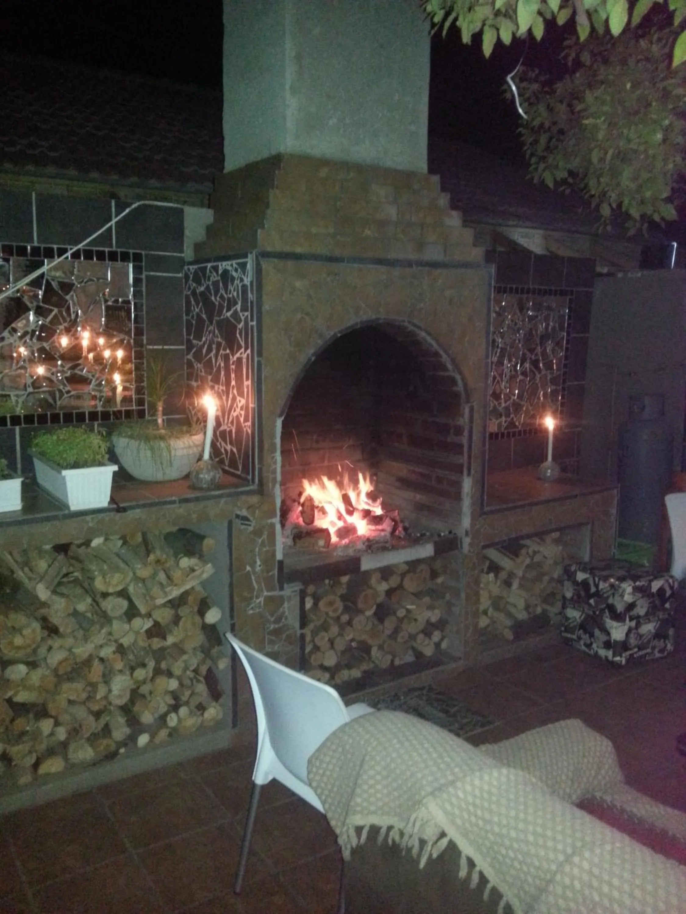 Night in 44 on Ennis Guest Lodge and Restaurant -