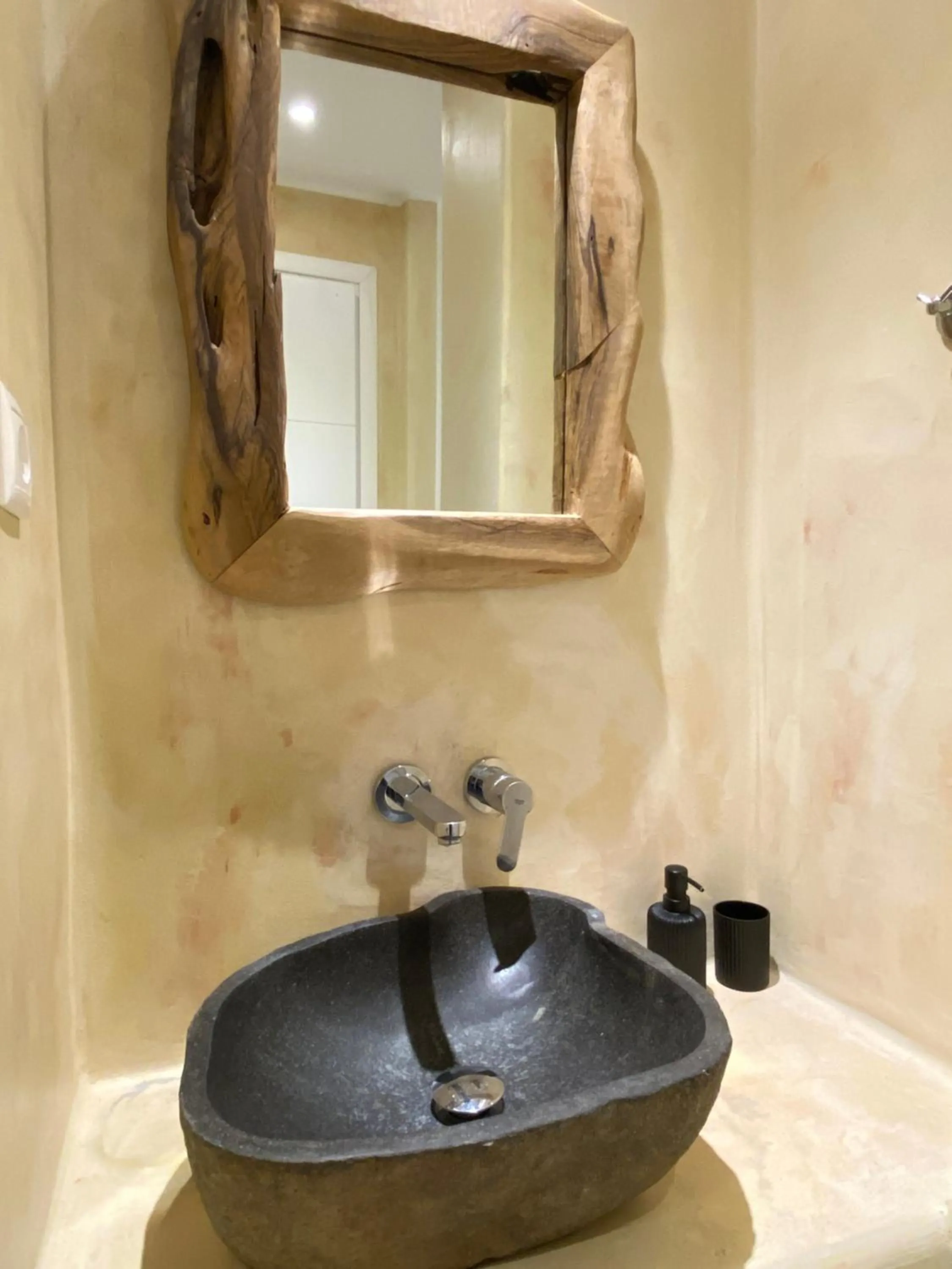 Bathroom in Casa Centro Suites Mykonos