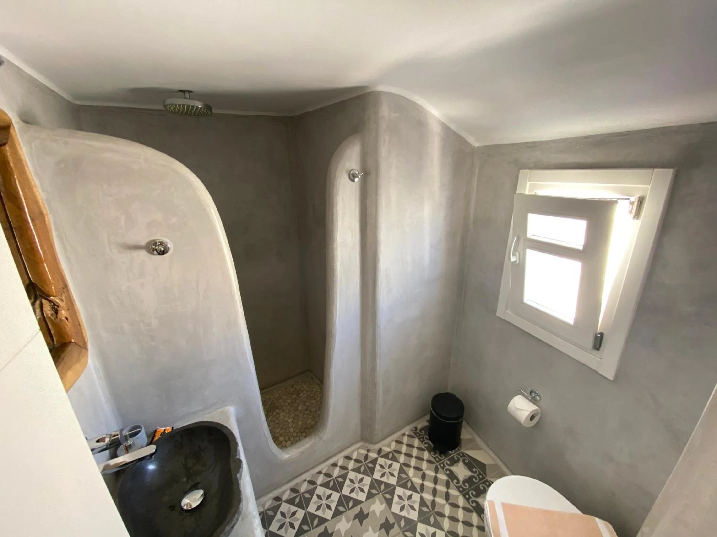 Shower in Casa Centro Suites Mykonos