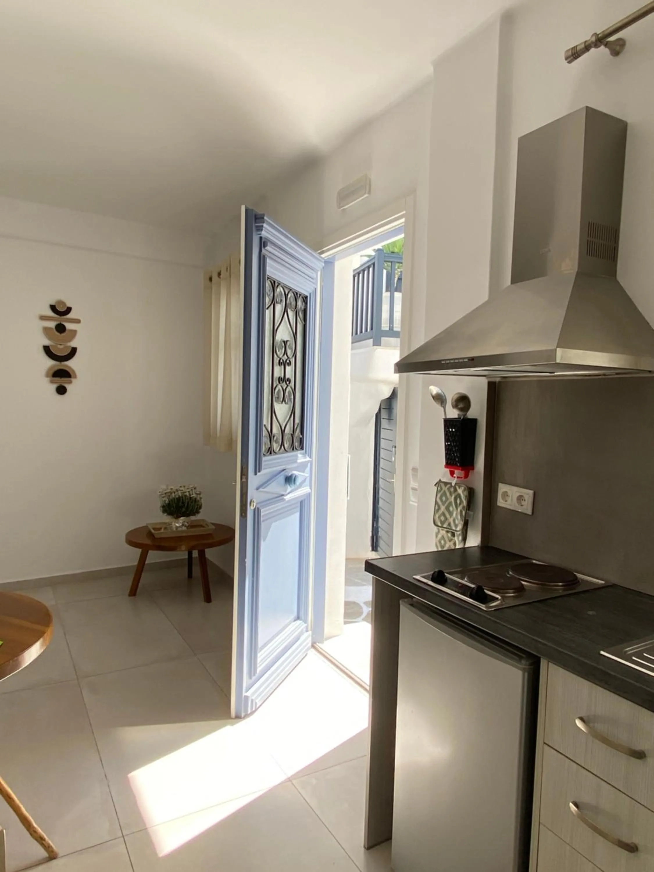 Facade/entrance in Casa Centro Suites Mykonos