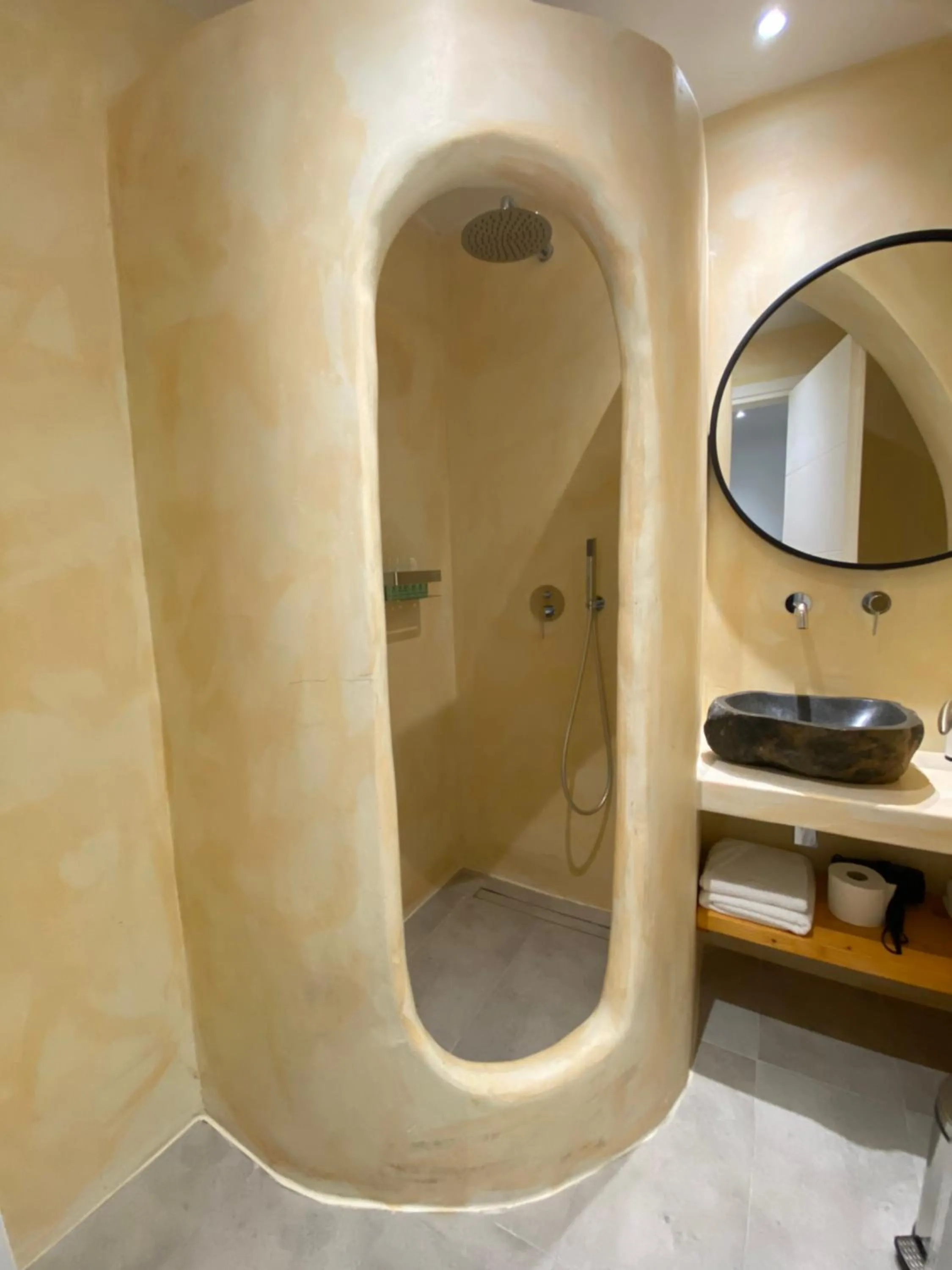 Shower in Casa Centro Suites Mykonos