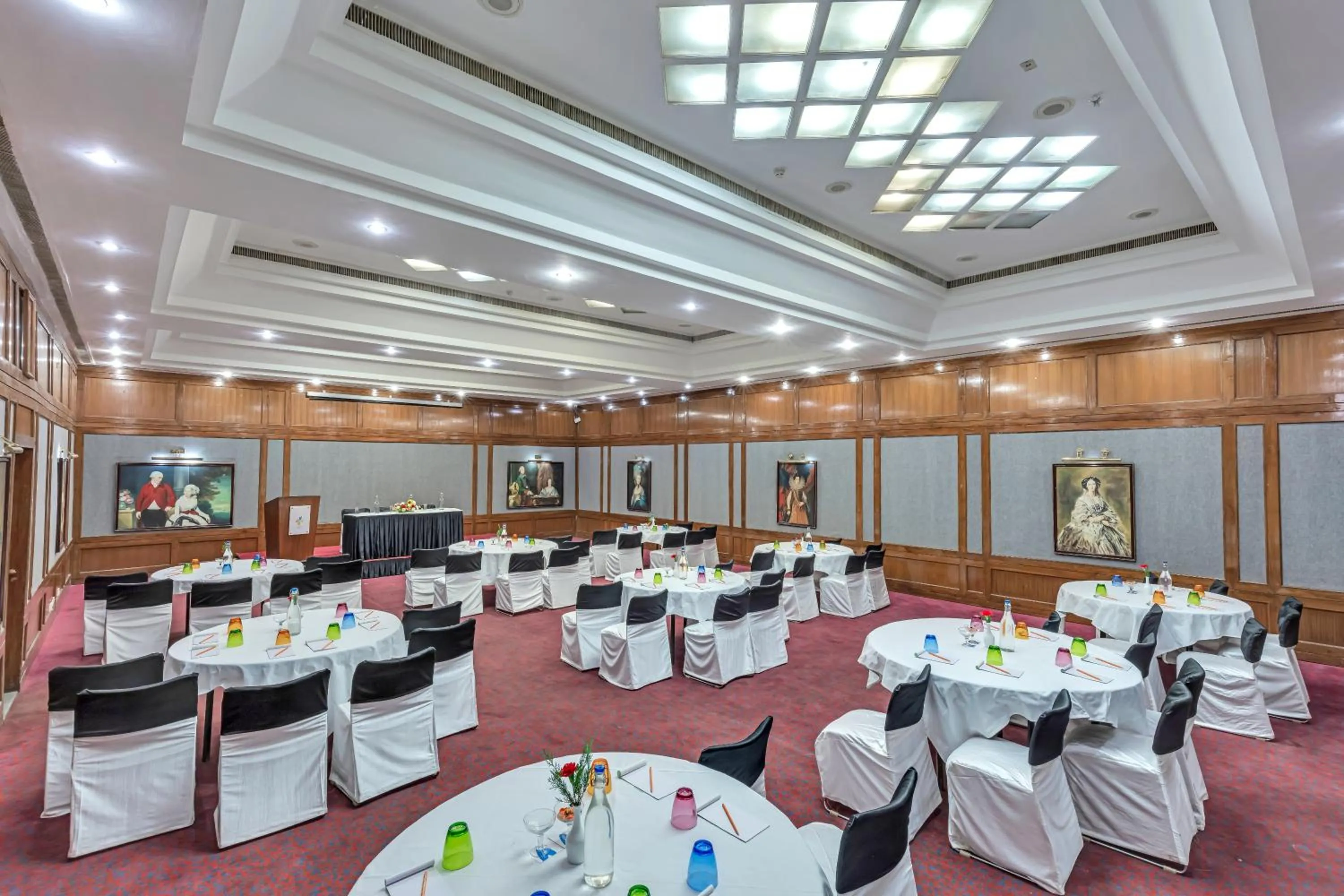 Meeting/conference room in Club Mahindra White Meadows Manali