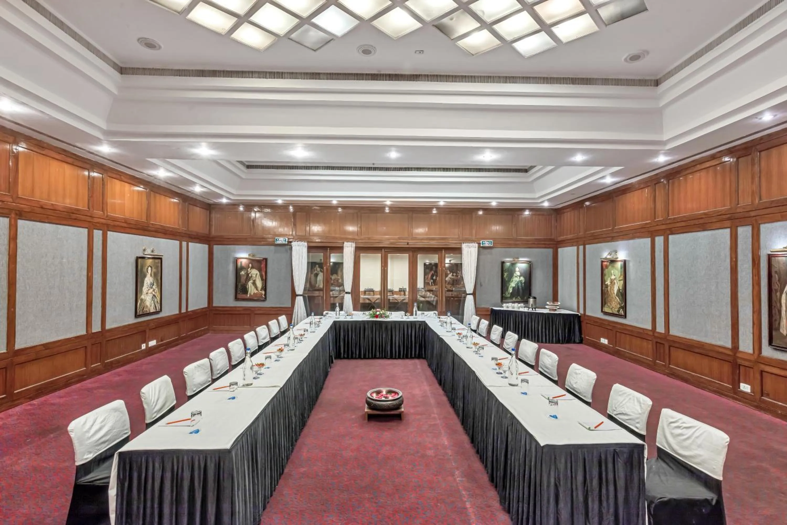 Meeting/conference room in Club Mahindra White Meadows Manali