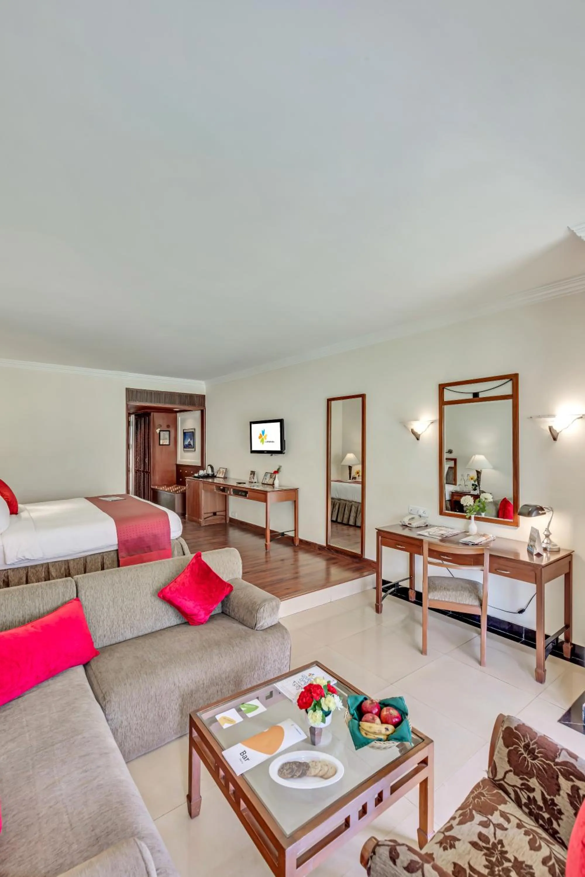 Photo of the whole room, Bed in Club Mahindra White Meadows Manali