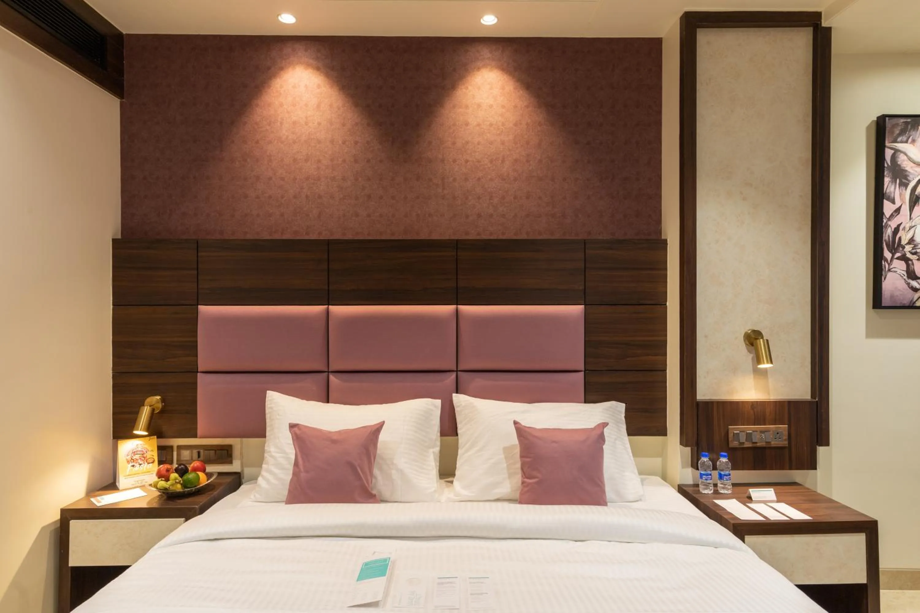 Bed in Royal Rawal - Luxury Boutique Hotel