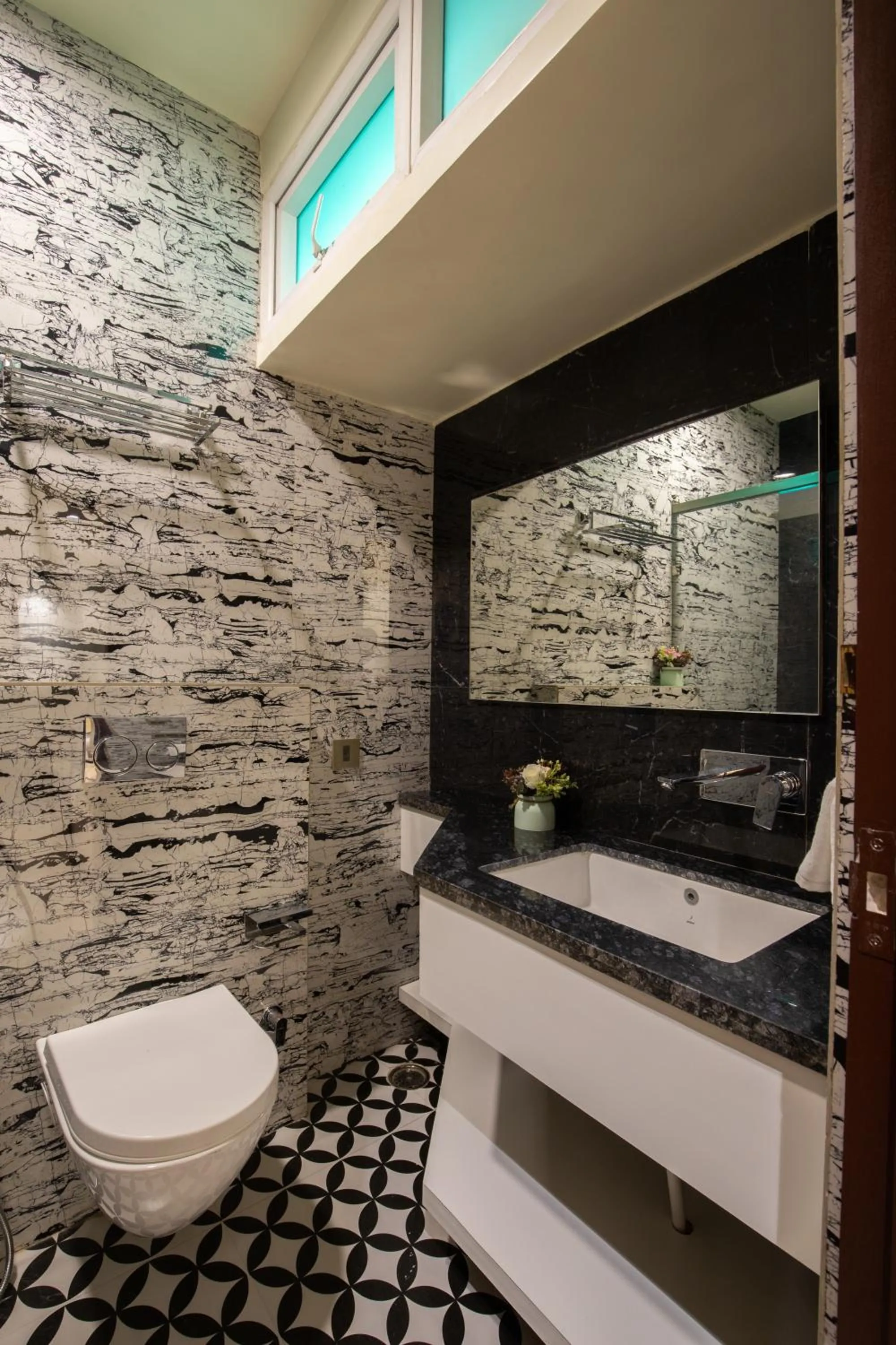 Bathroom in Royal Rawal - Luxury Boutique Hotel