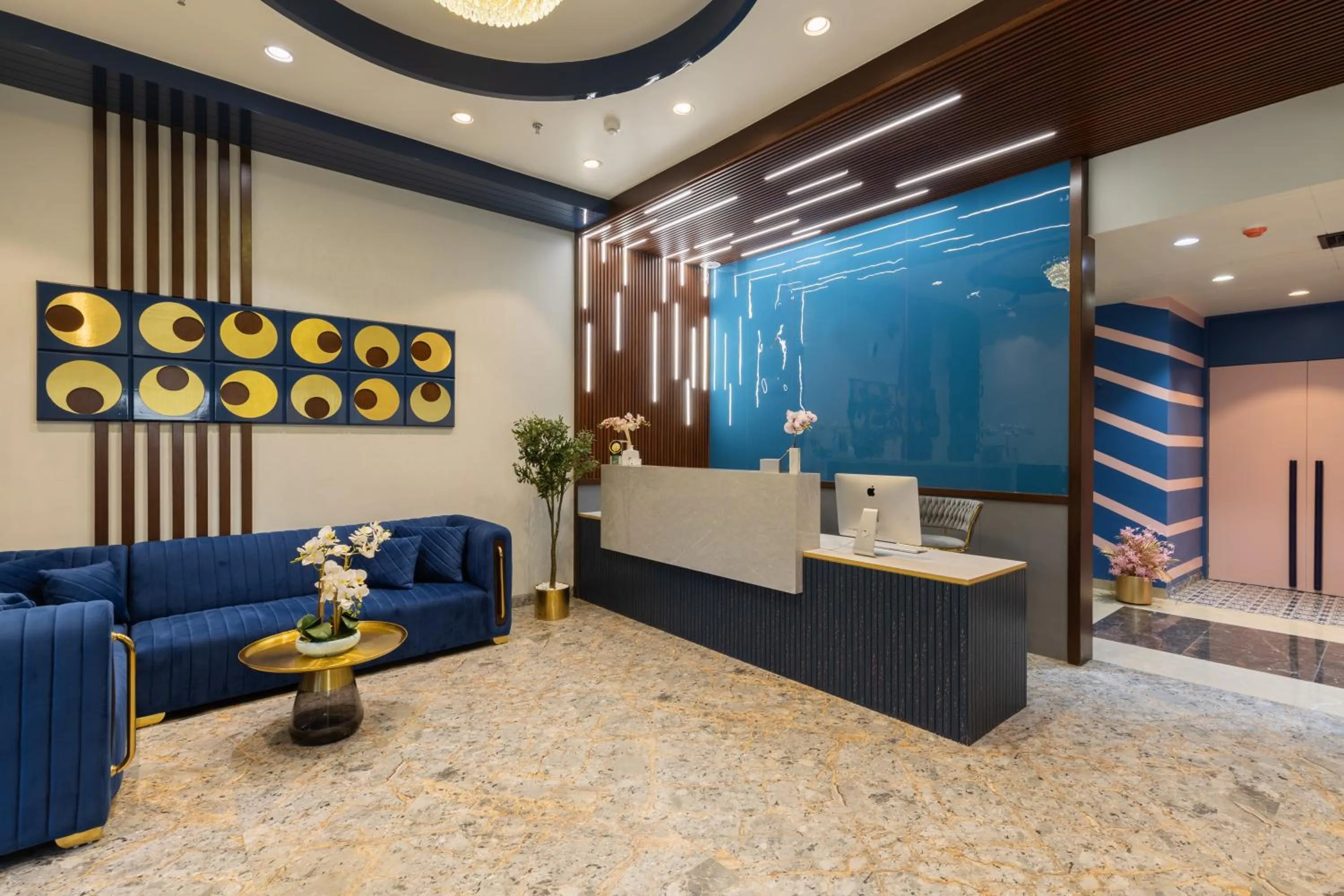 Lobby or reception in Royal Rawal - Luxury Boutique Hotel