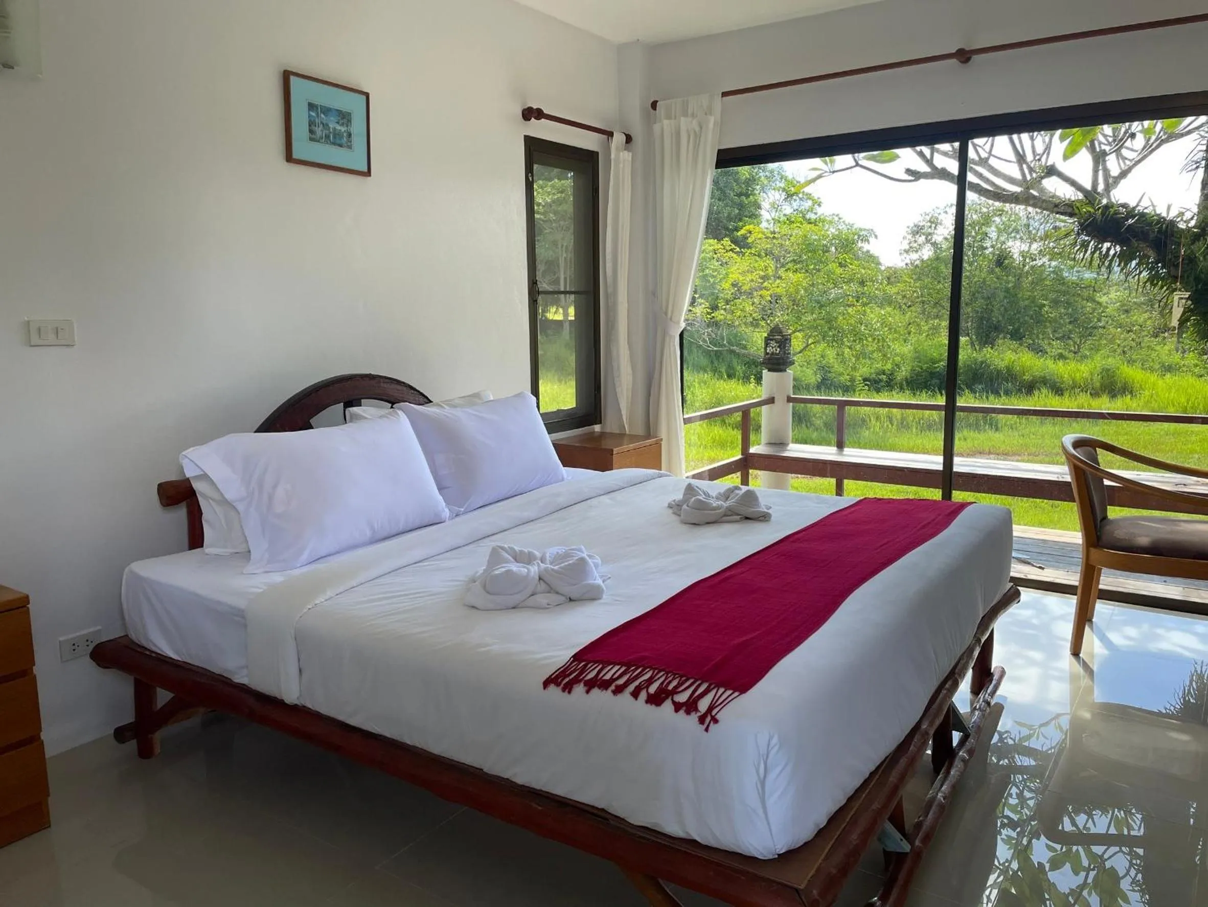 Bed in Phuphamok Valley Resort