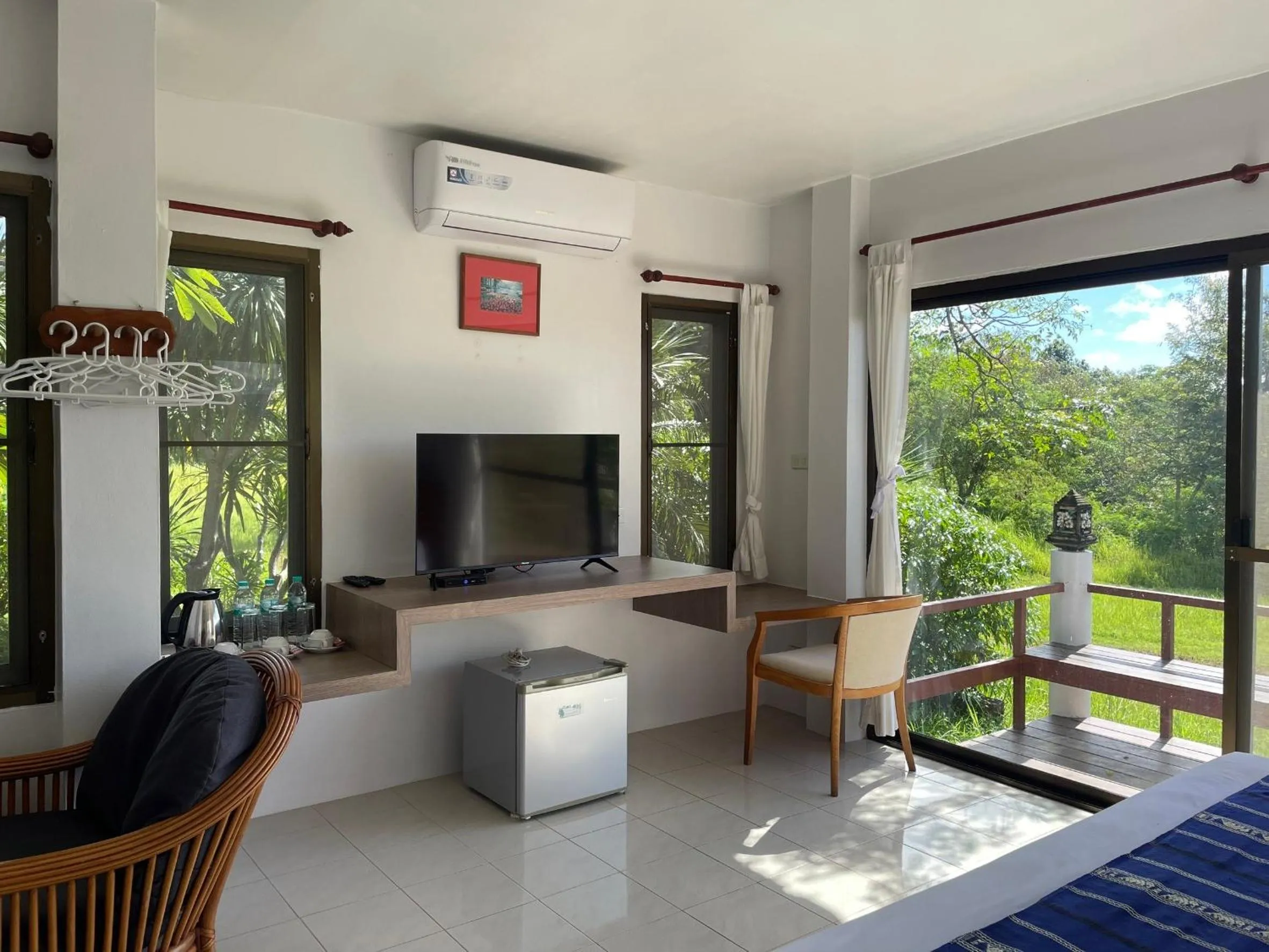 TV and multimedia in Phuphamok Valley Resort