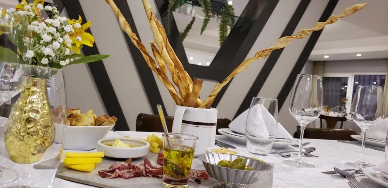 Restaurant/places to eat in Hotel Alvorada