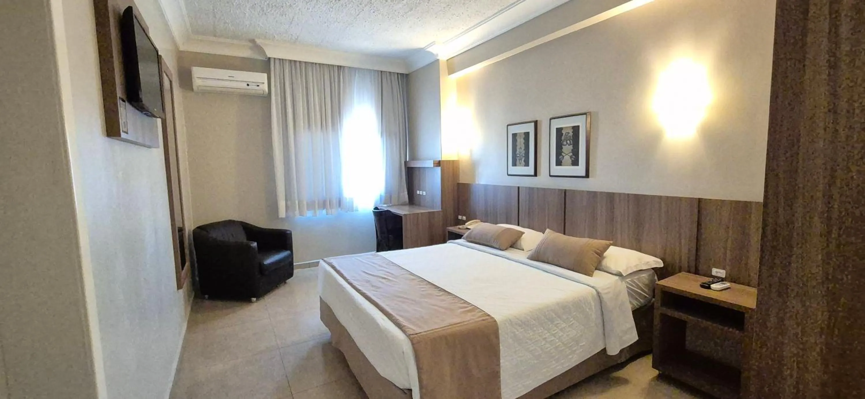 Bed in Hotel Alvorada