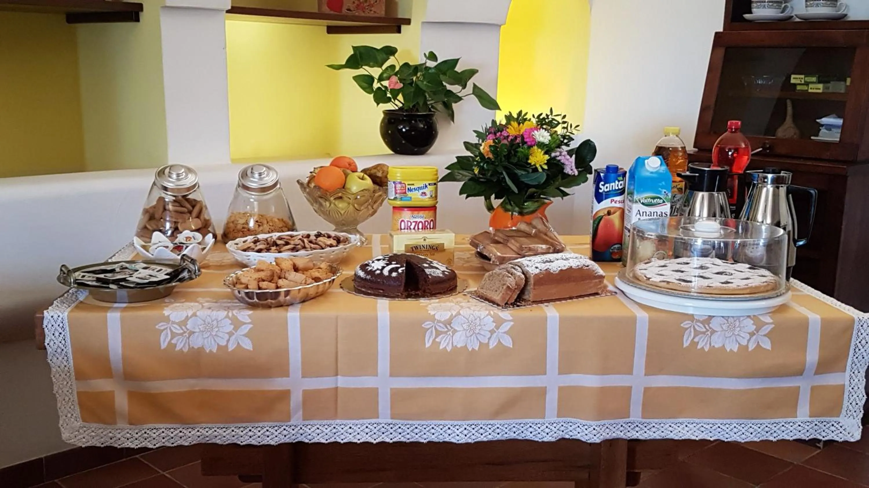 Breakfast in La Capasa B&B