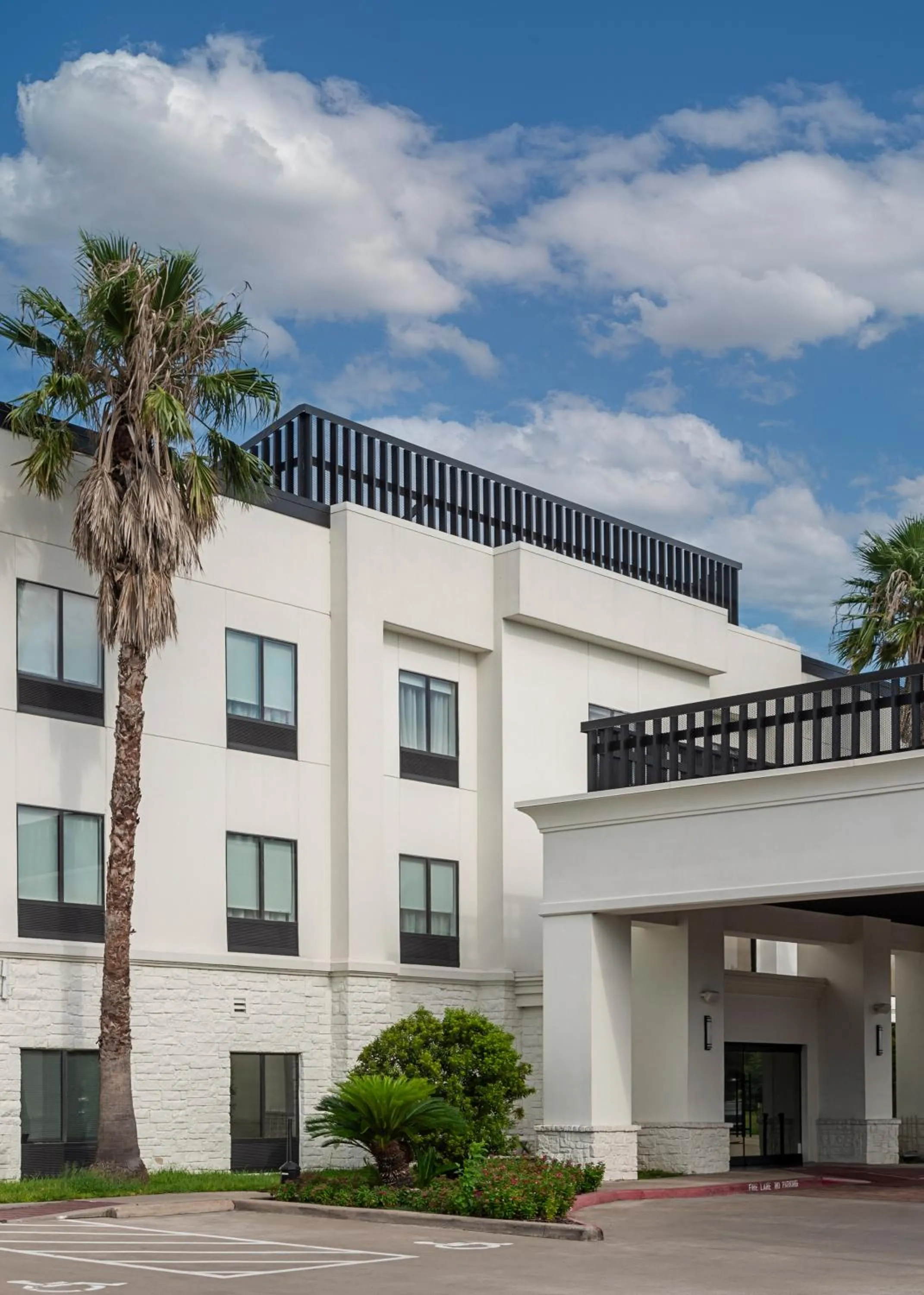 Property building in Champions Club and Hotel, Houston Westchase