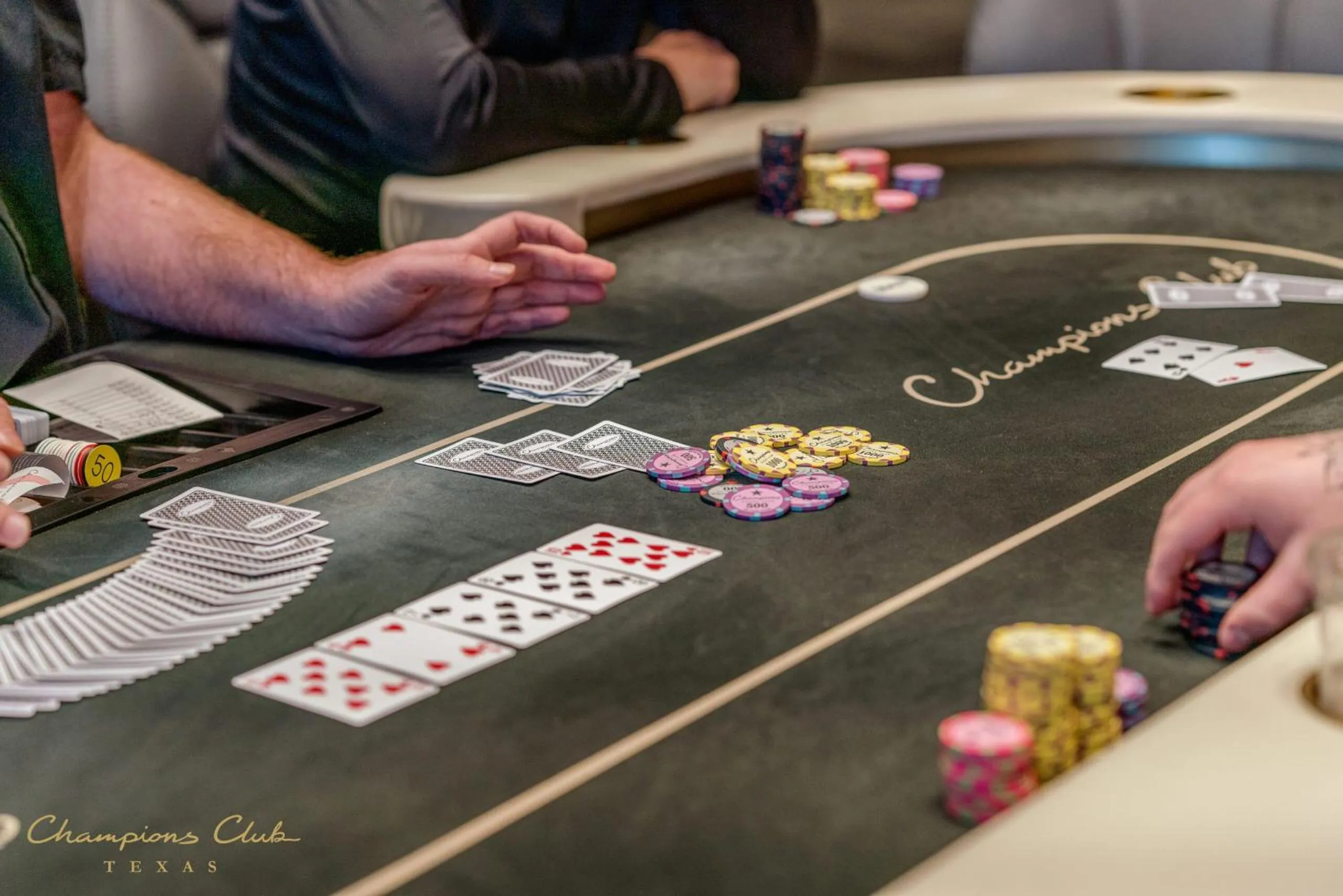 Game Room in Champions Club and Hotel, Houston Westchase