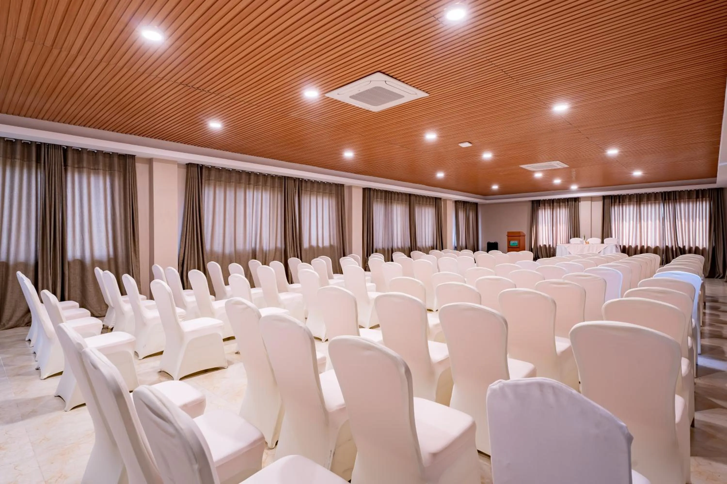 Meeting/conference room in River Bank Jungle Resort, Chitwan