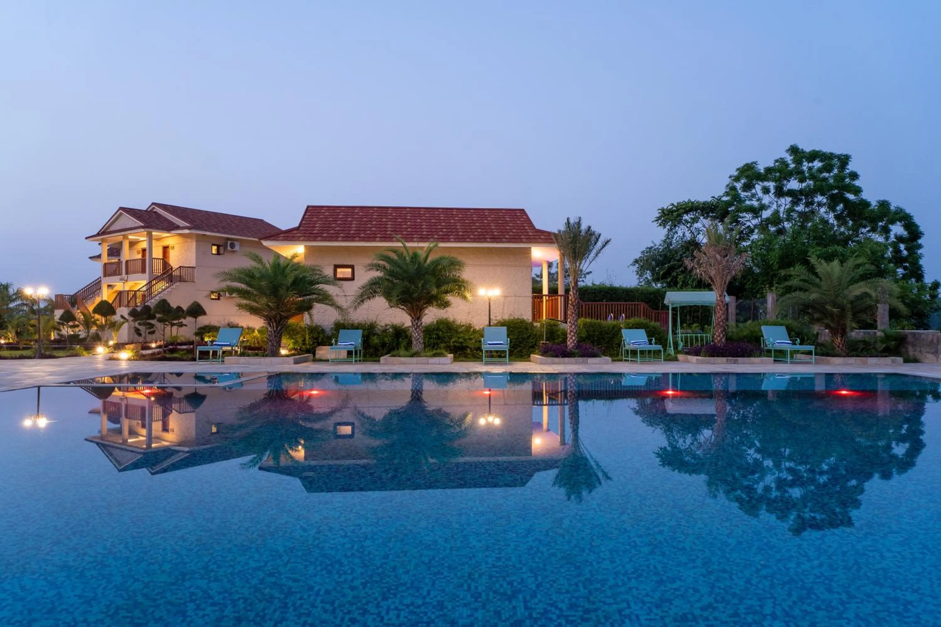 Property building in River Bank Jungle Resort, Chitwan