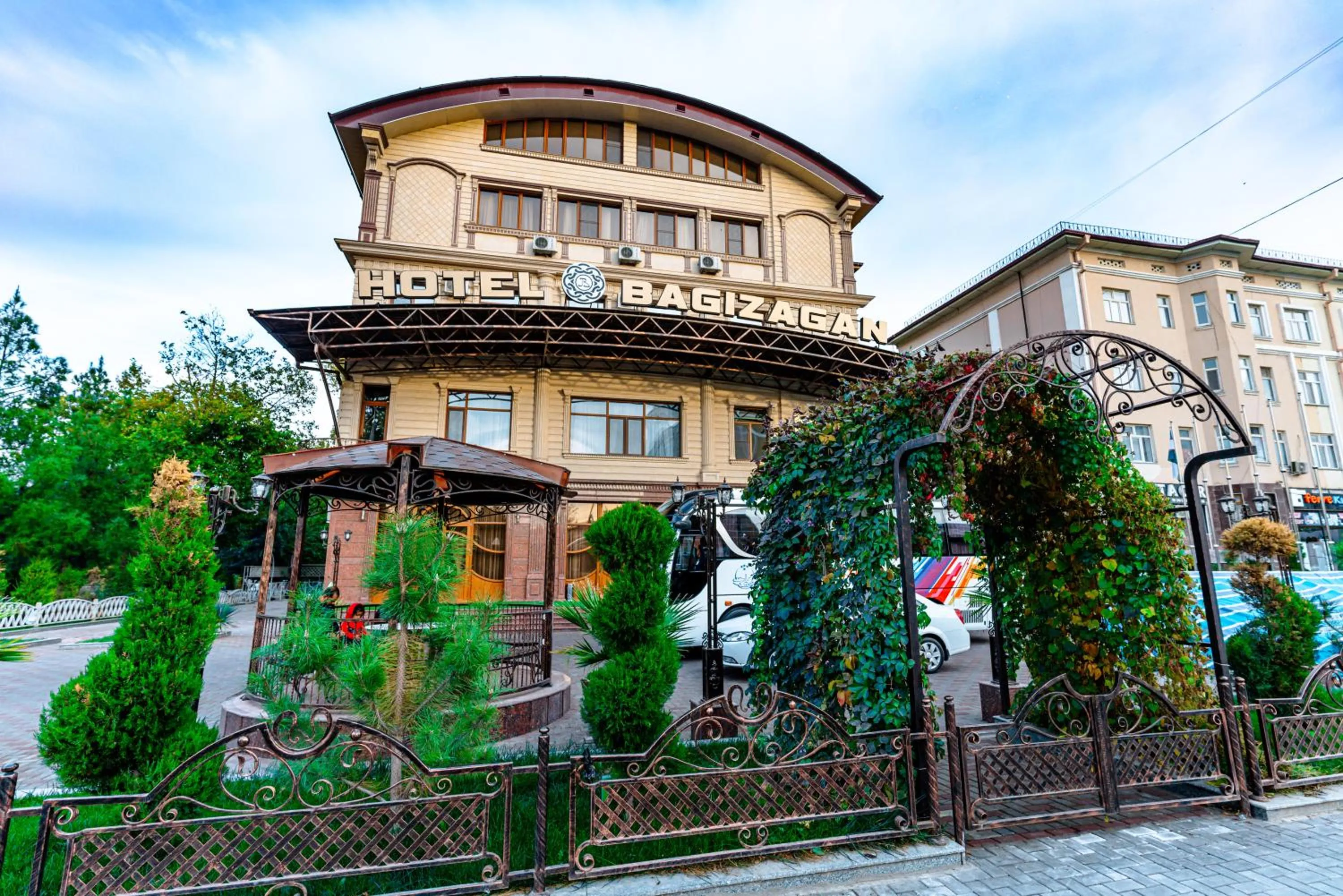 Property building in Bagizagan Hotel