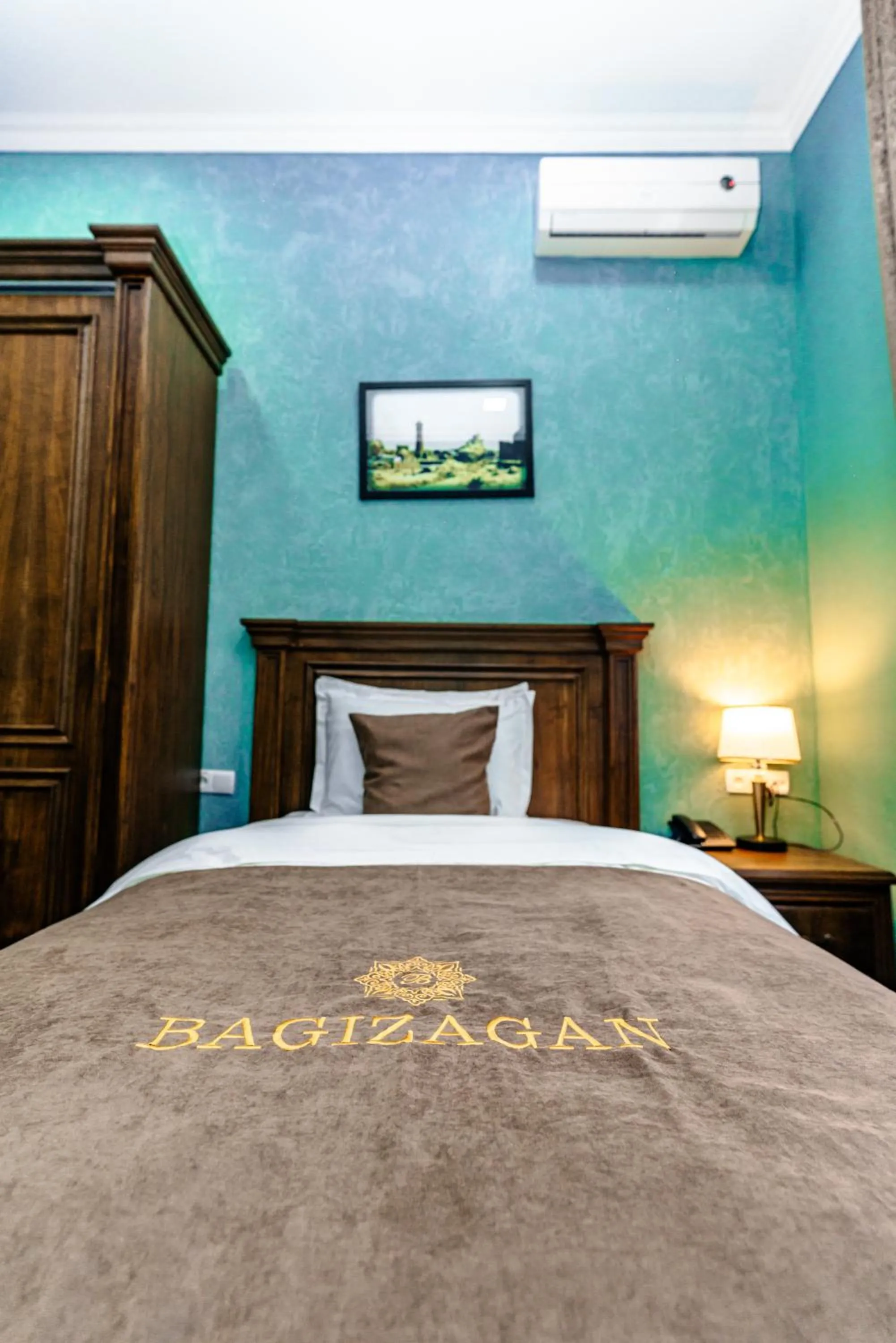 Bed in Bagizagan Hotel