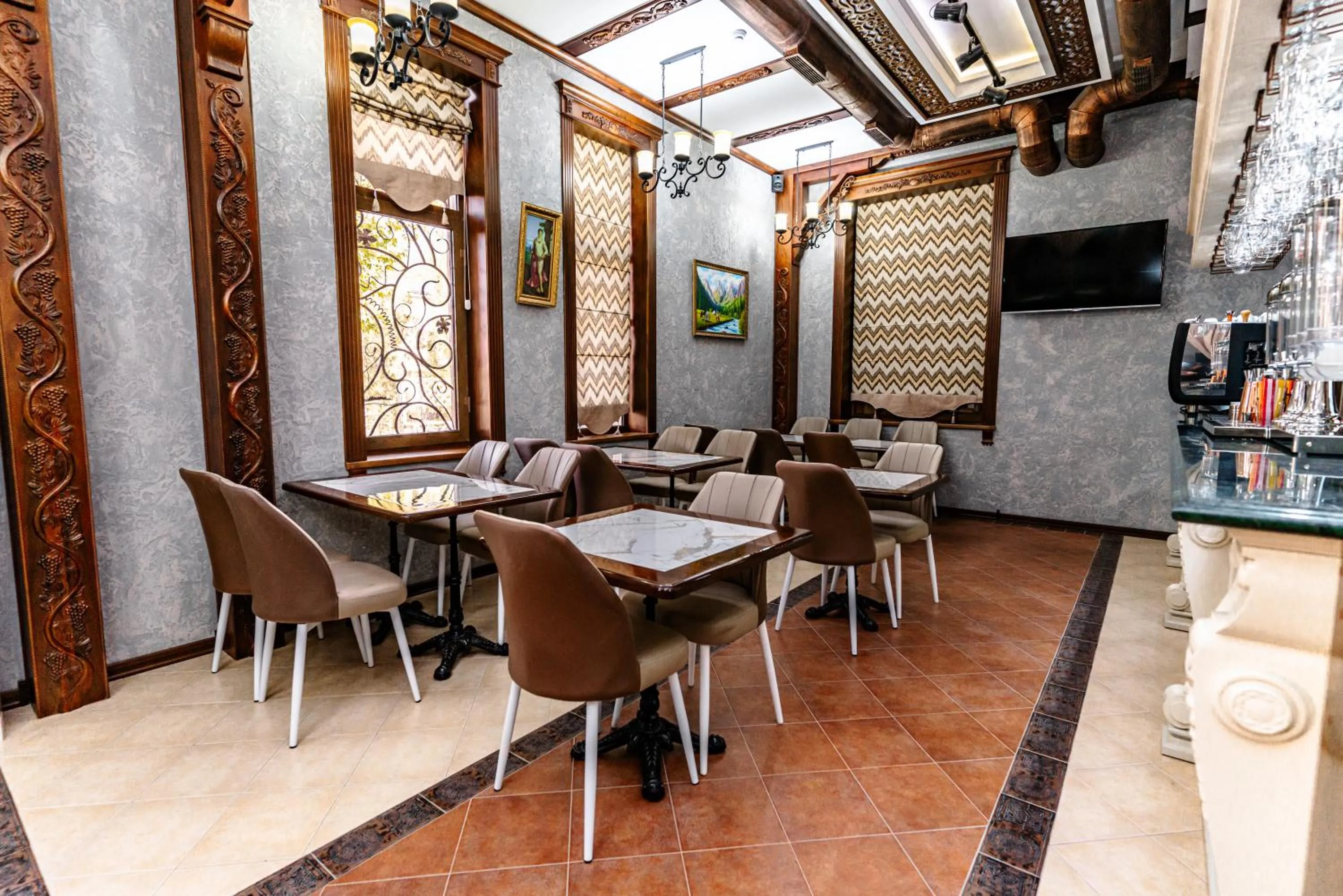 Restaurant/places to eat in Bagizagan Hotel