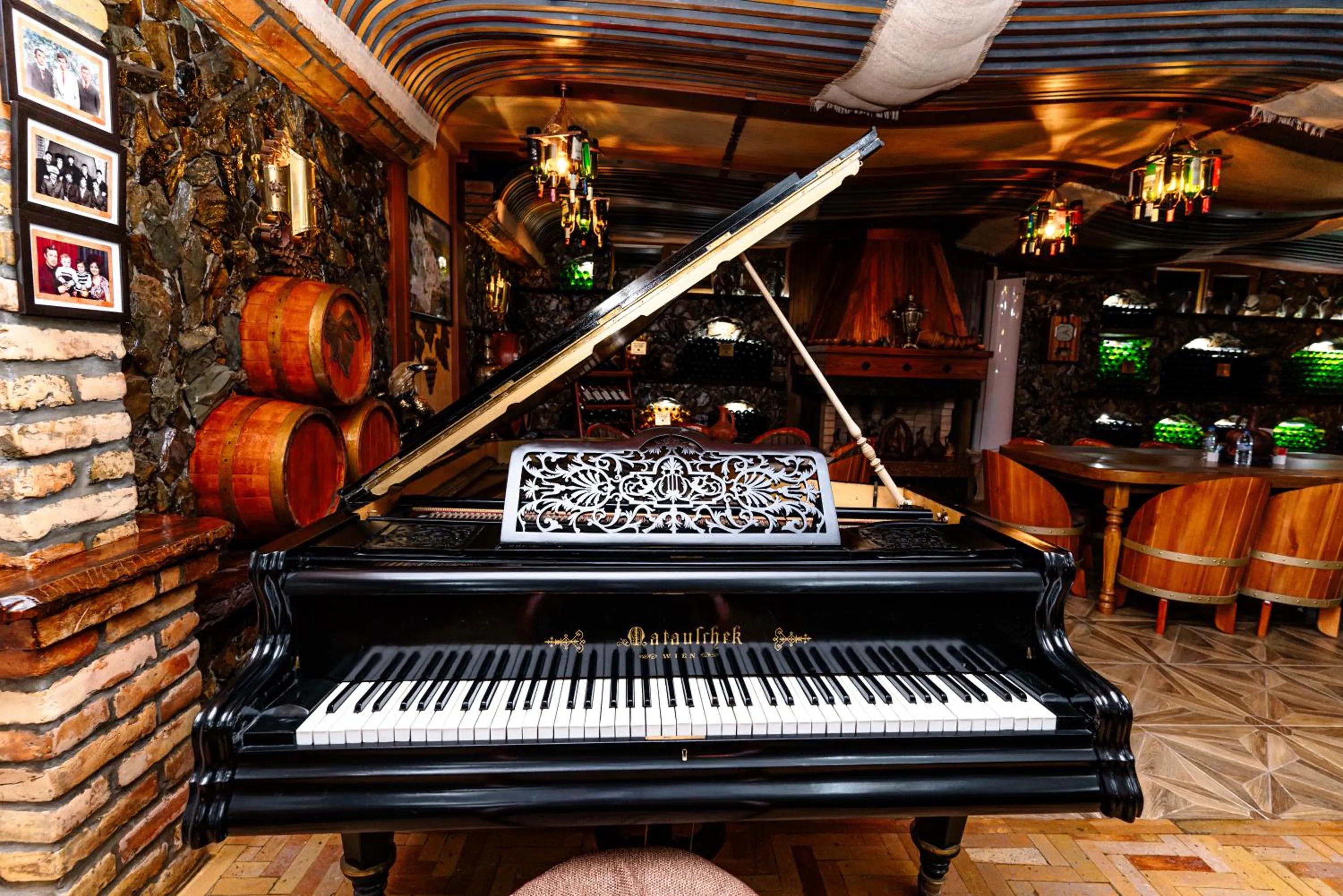 Alcoholic drinks in Bagizagan Hotel