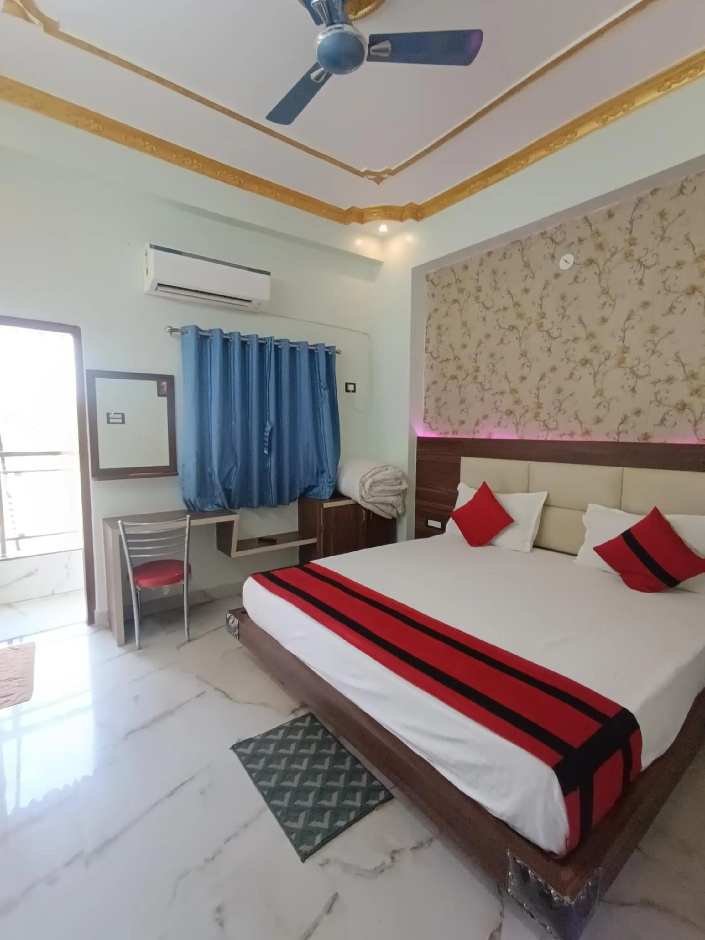 Bed in G P Guest House And Banquet Hall