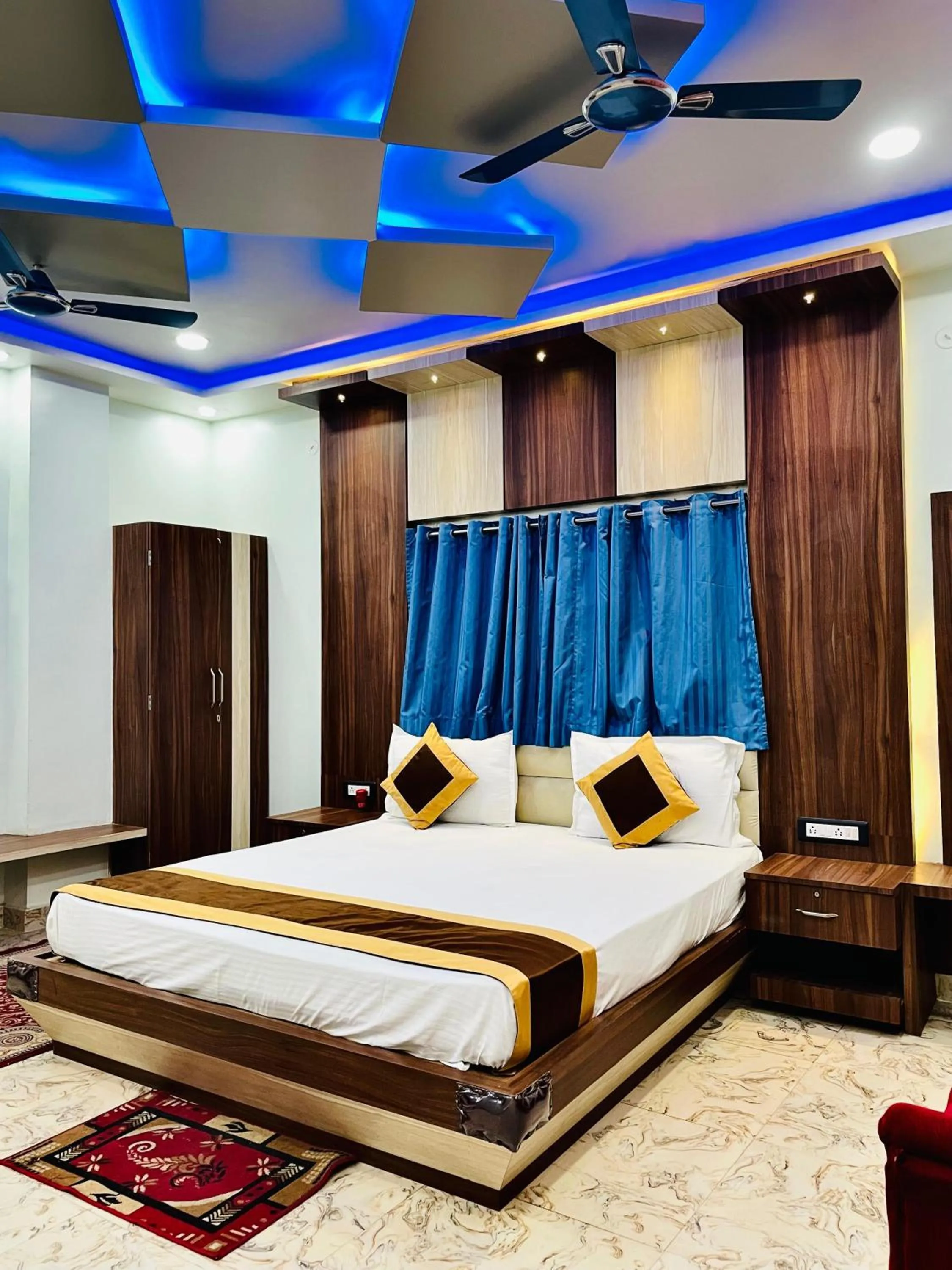 Bed in G P Guest House And Banquet Hall