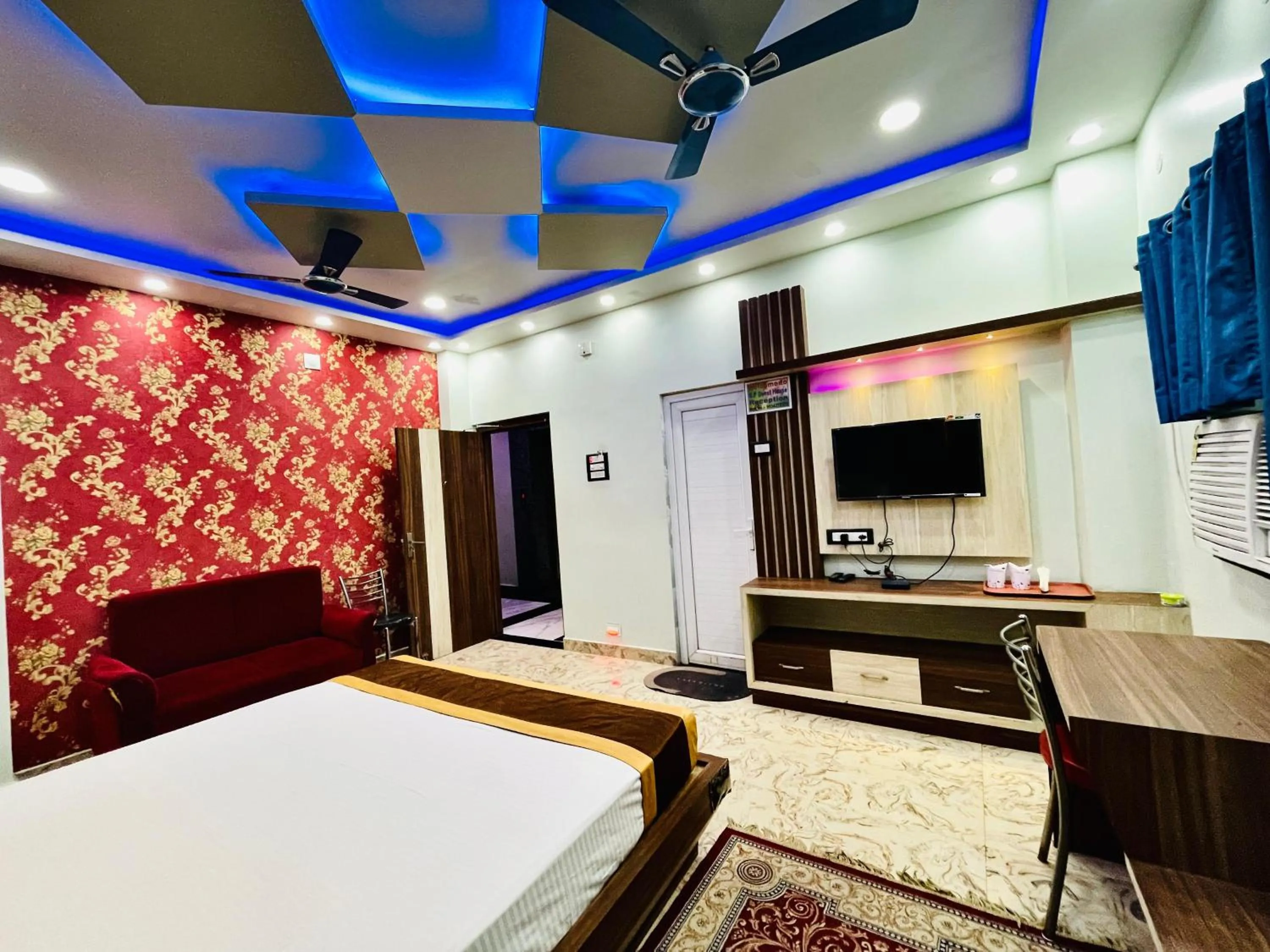 Bed in G P Guest House And Banquet Hall