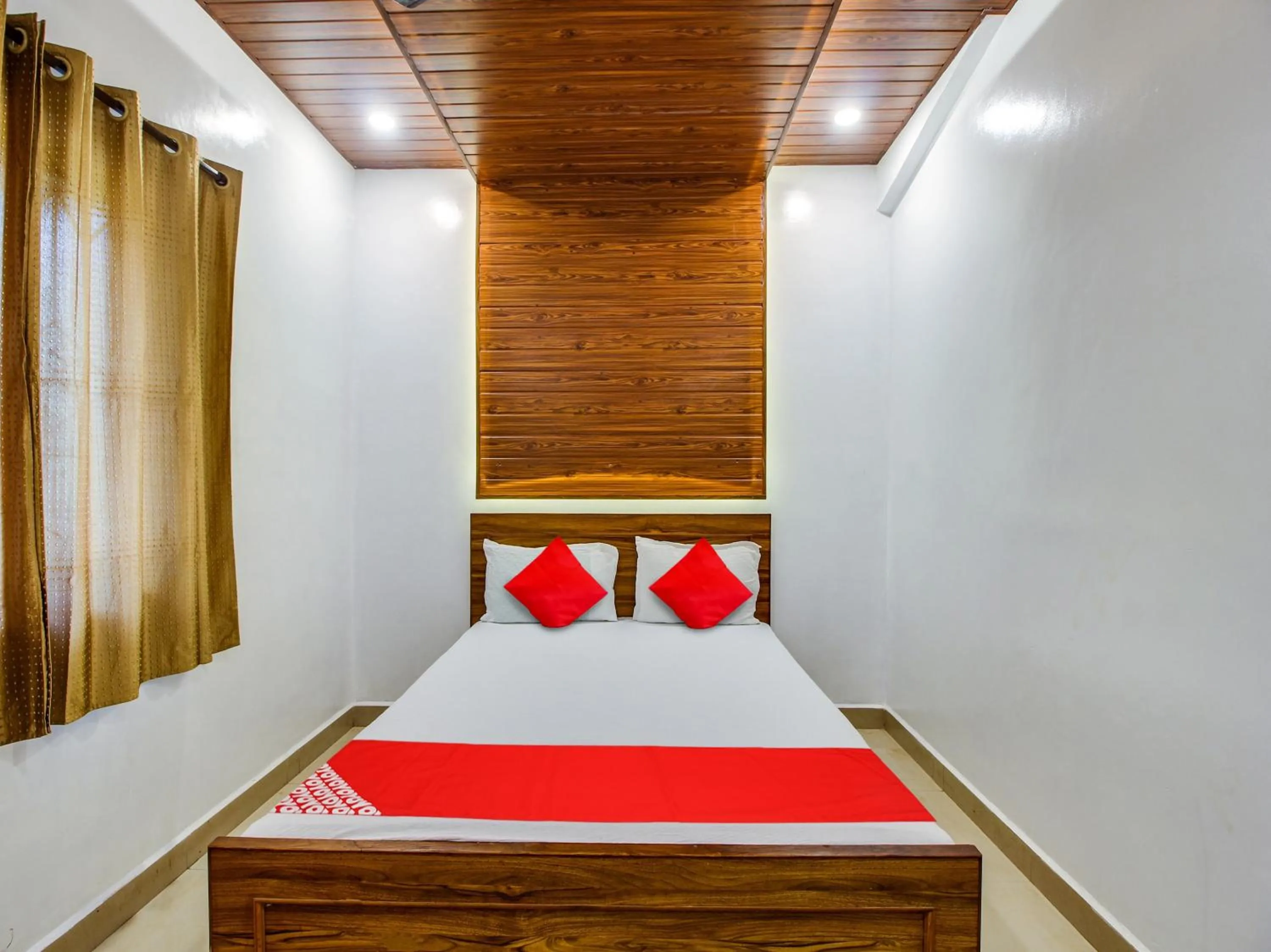 Bedroom in Hotel O by OYO Guddan Holiday