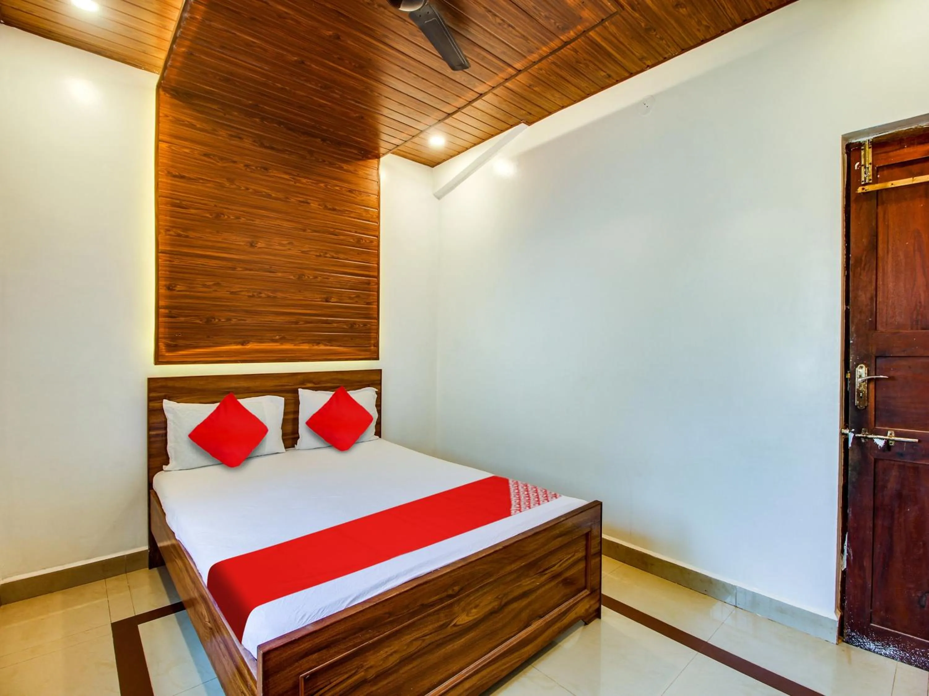 Bedroom in Hotel O by OYO Guddan Holiday