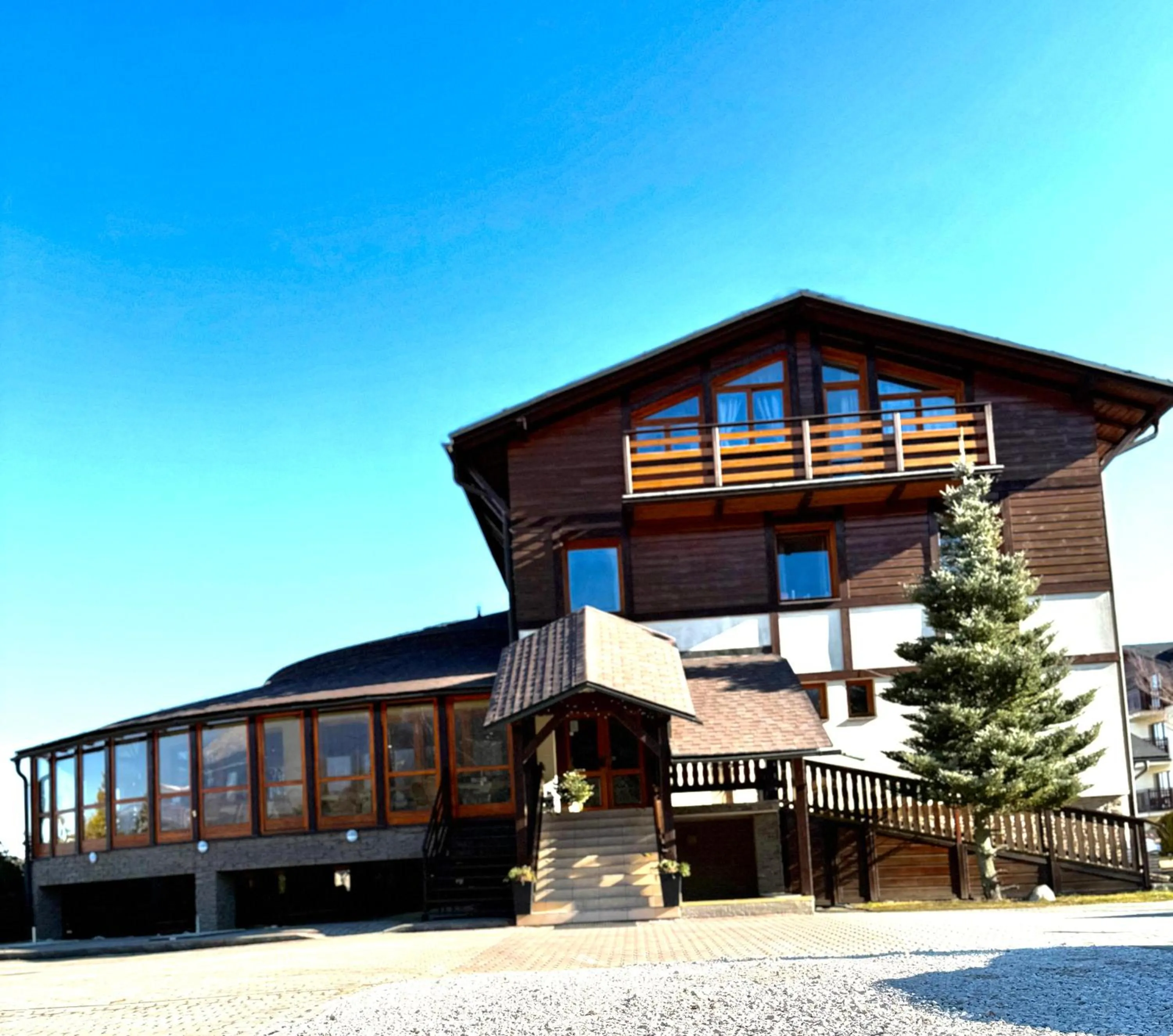 Property building in Hotel Eufória