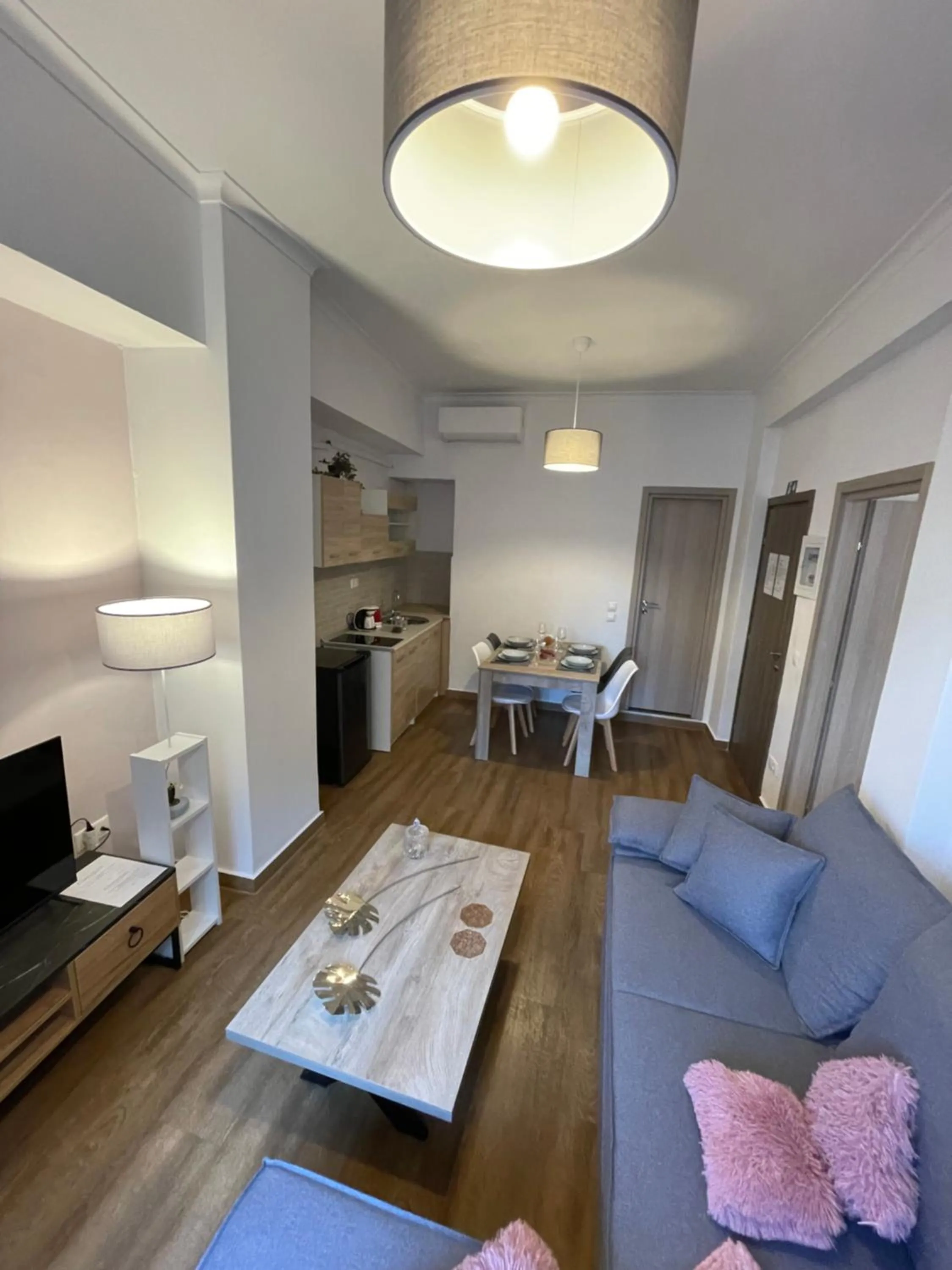 TV and multimedia in Compass Lofts Athens