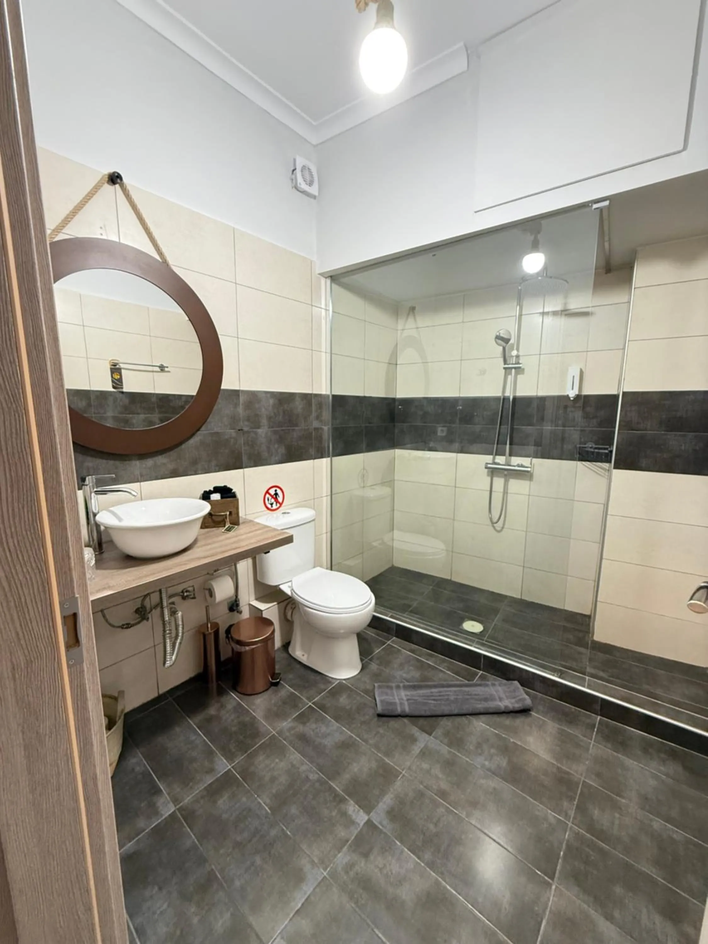 Shower in Compass Lofts Athens