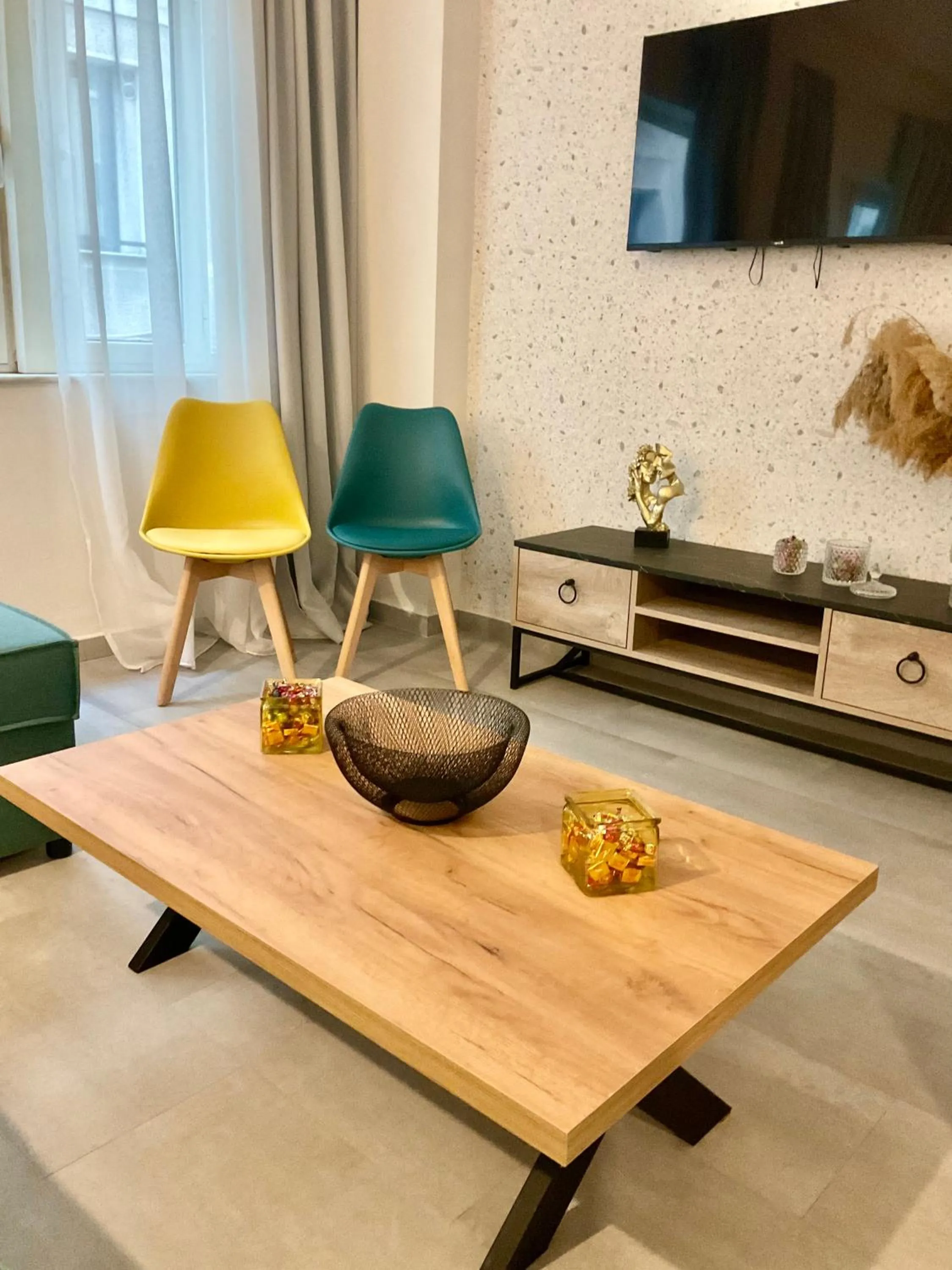 TV and multimedia in Compass Lofts Athens