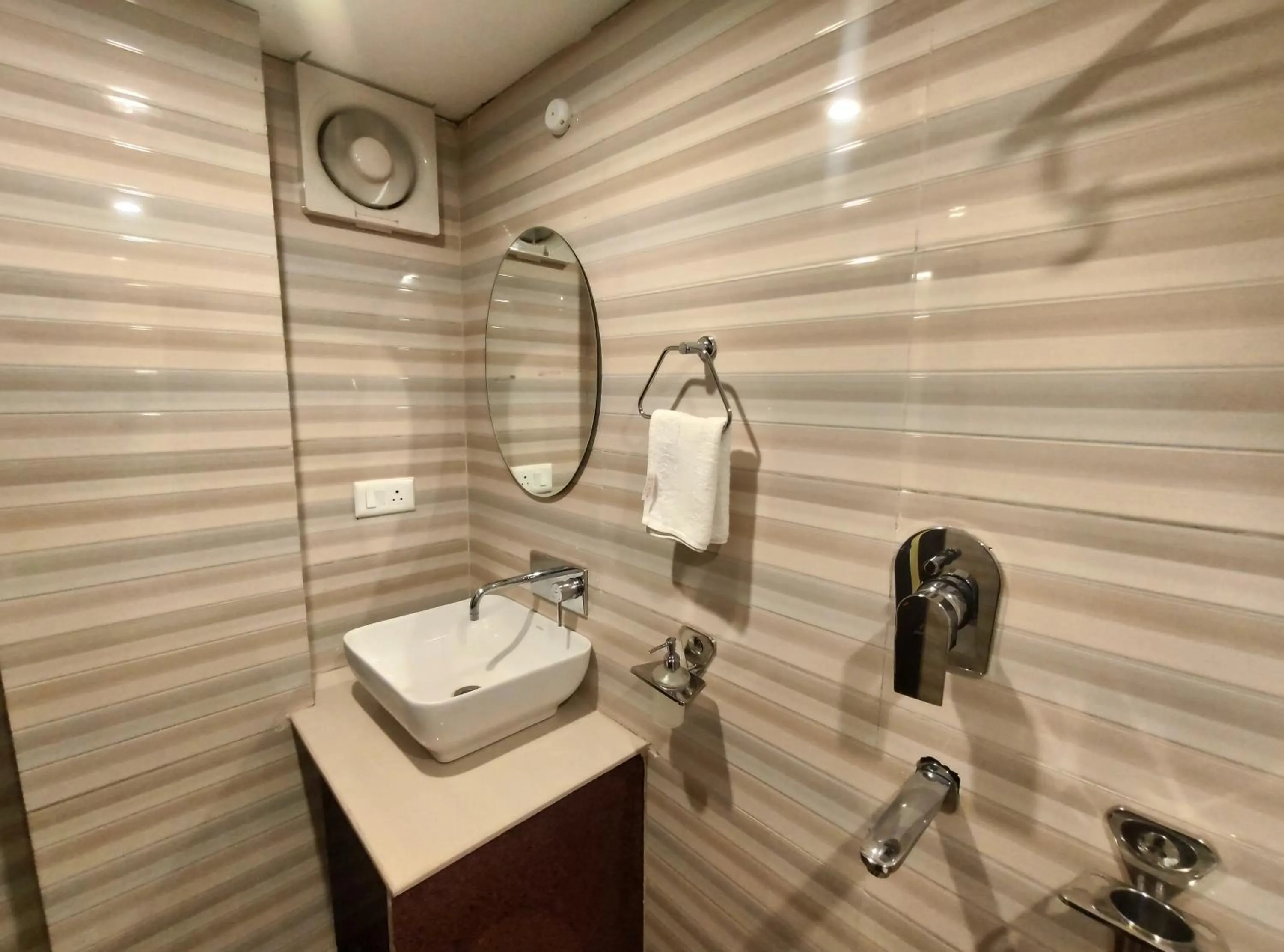Shower in Royal View Residency