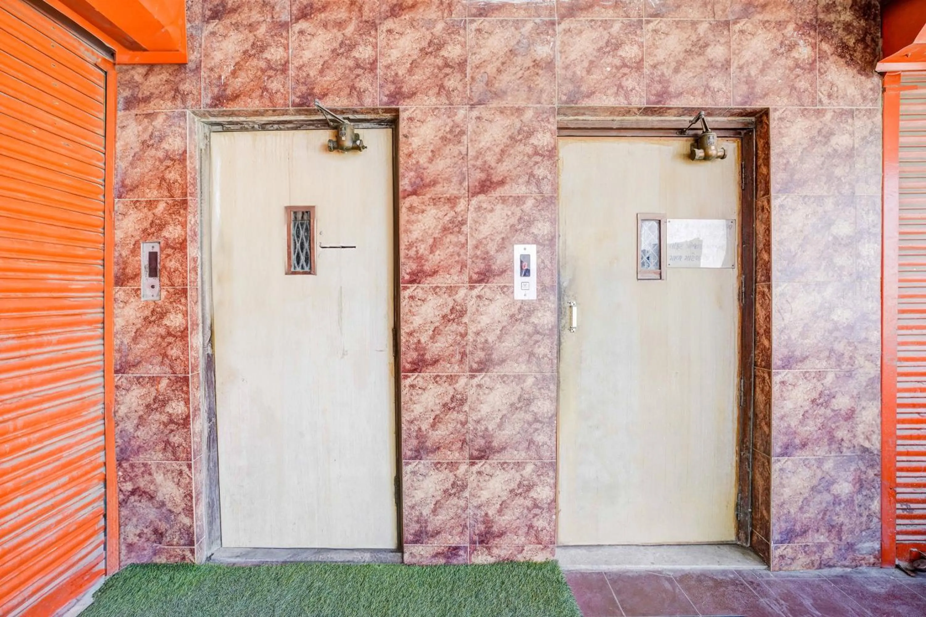 Lobby or reception in Super Collection O Maninagar Near Railway Station formerly A1 Residency