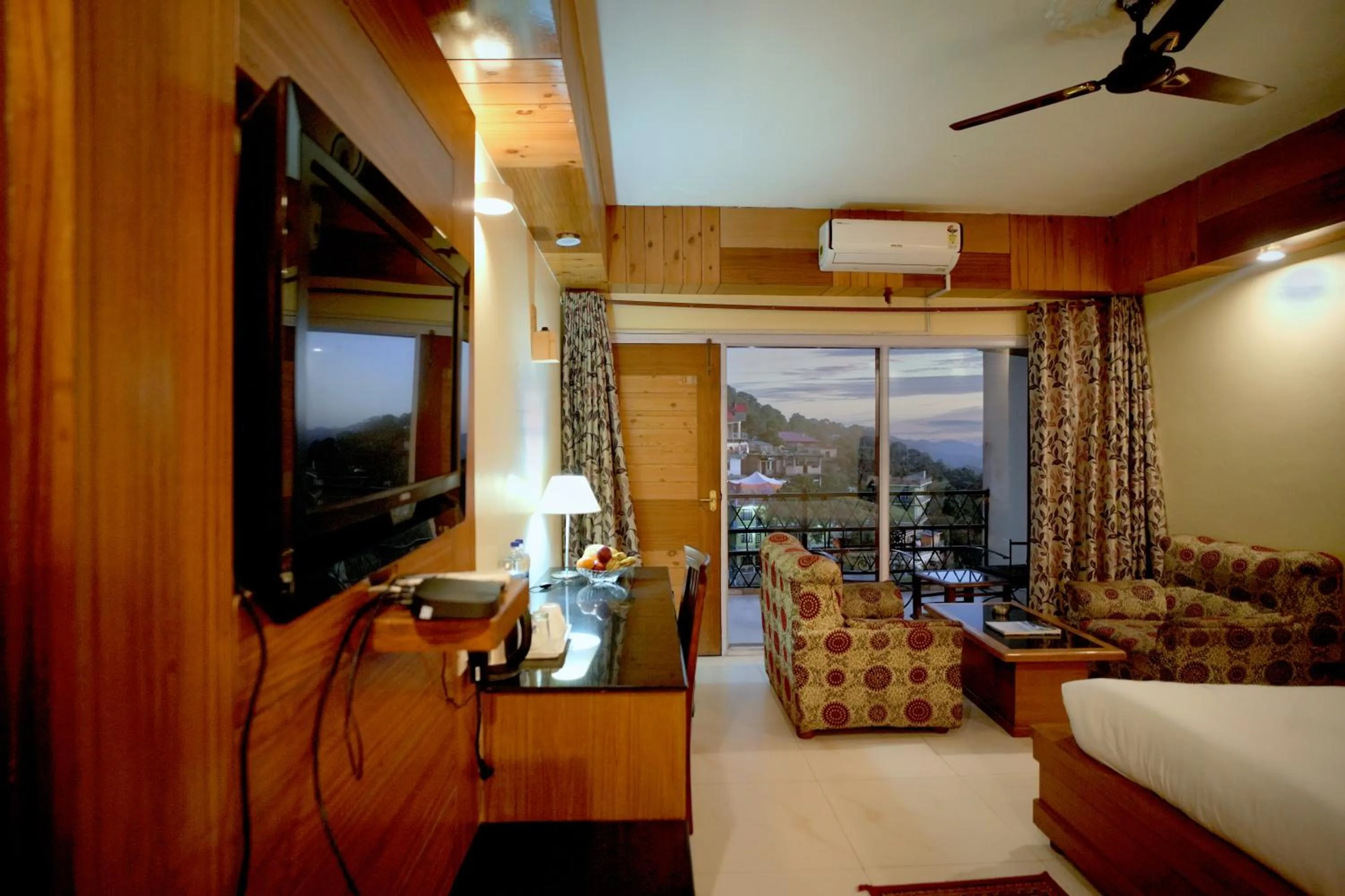 Bed in Shivalik Hotel And Resorts