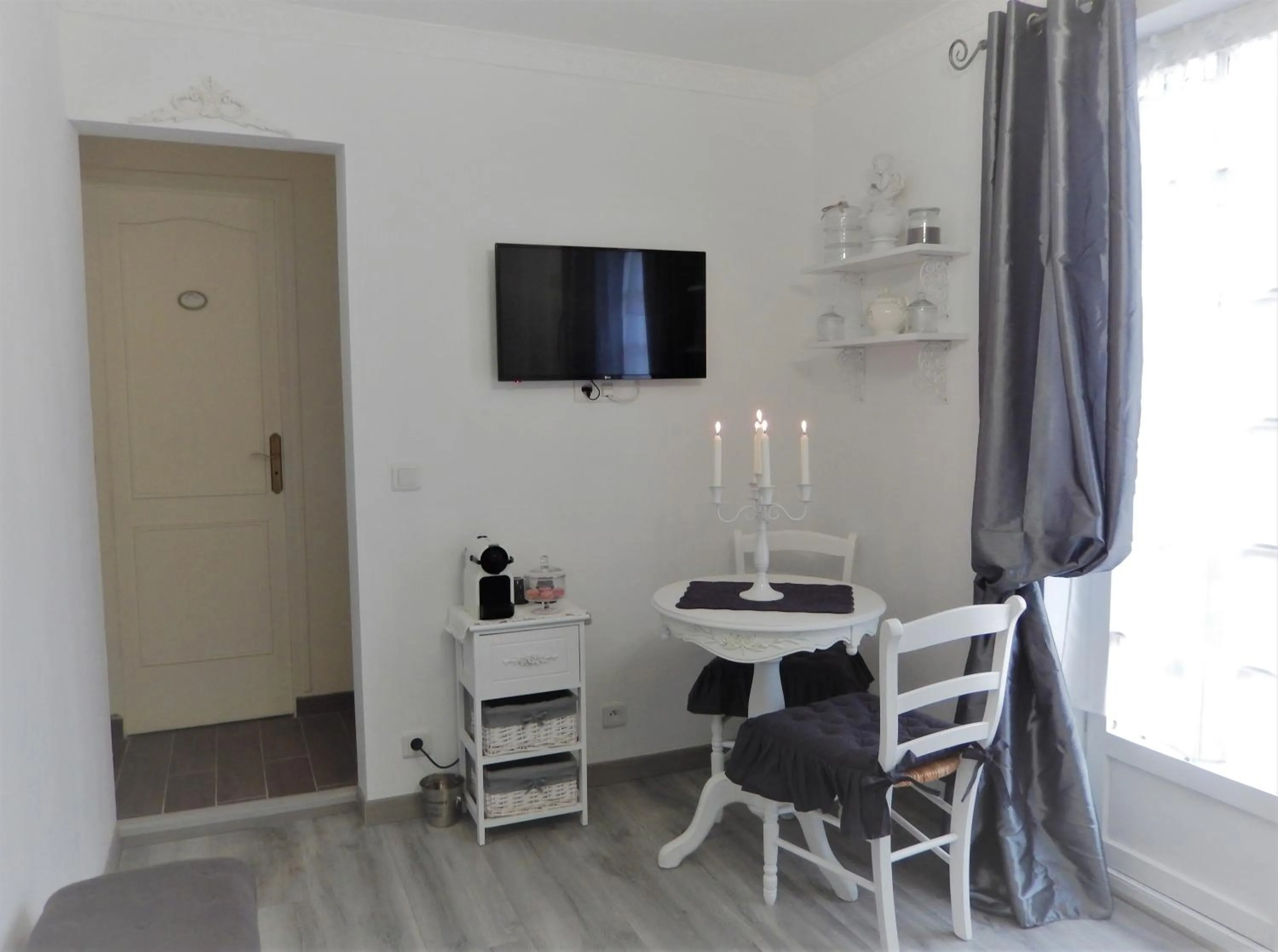 Photo of the whole room in La Cordonnerie de Réau