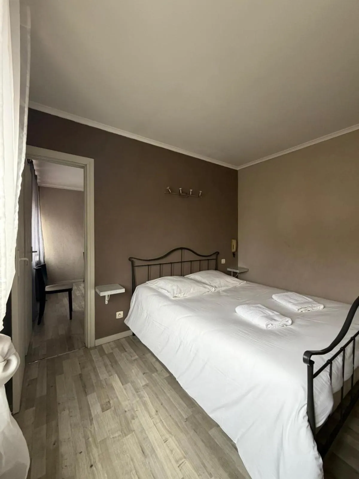 Bed in GOOD NIGHT HÔTEL By L'excess