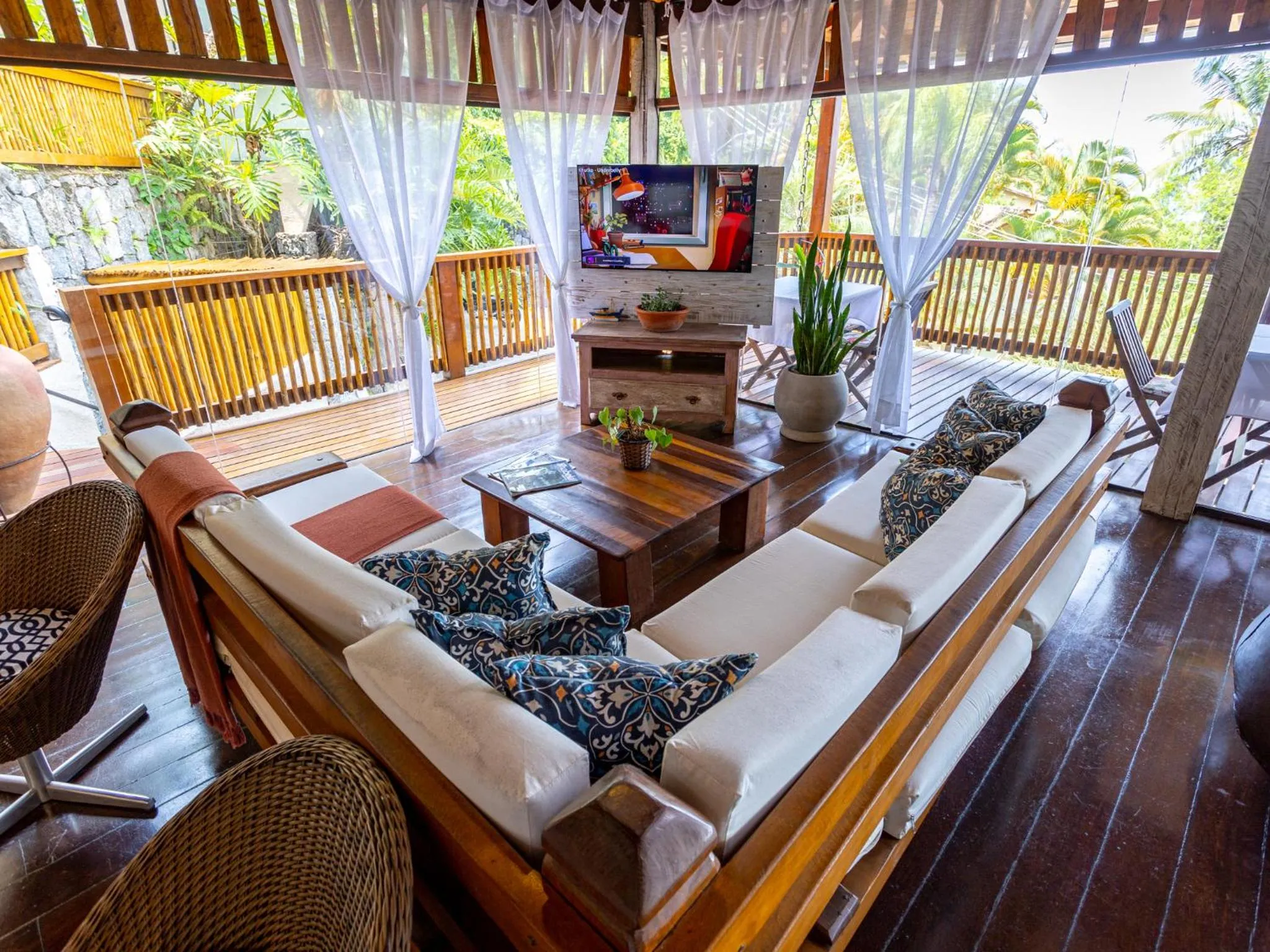 Communal lounge/ TV room in Eco Baepi Residence