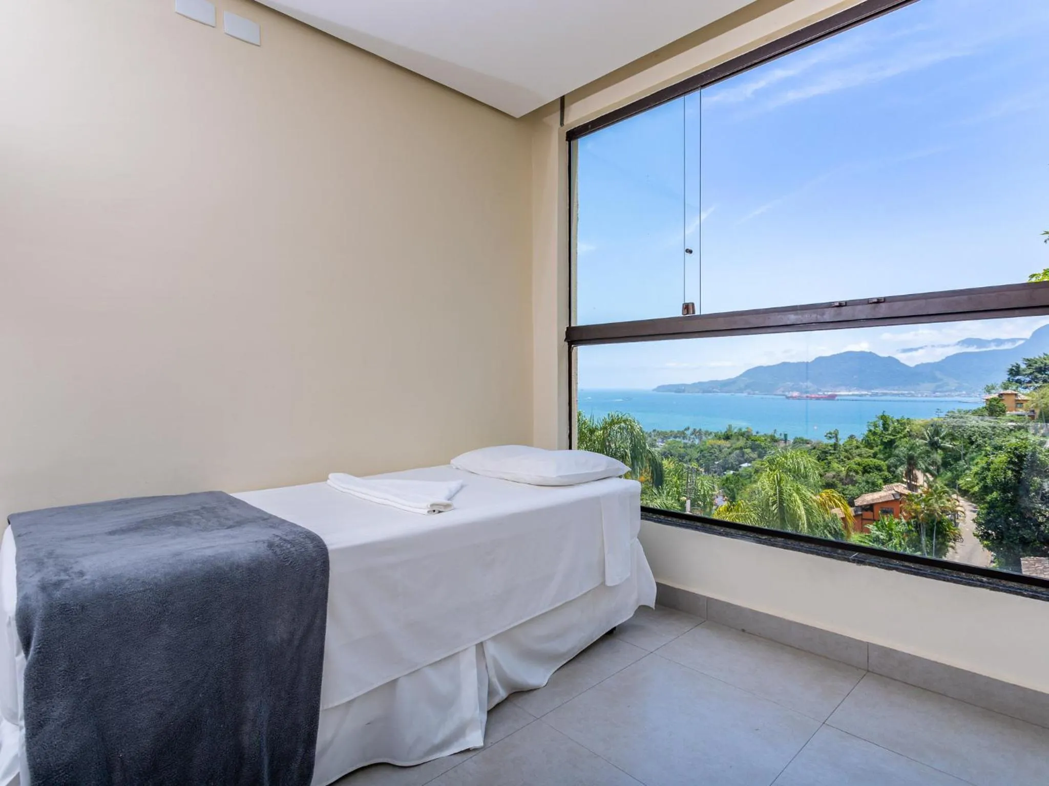 Bed in Eco Baepi Residence