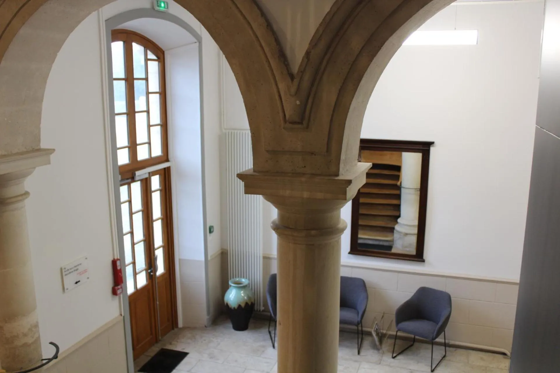 Lobby or reception in Le grand couvent de Gramat