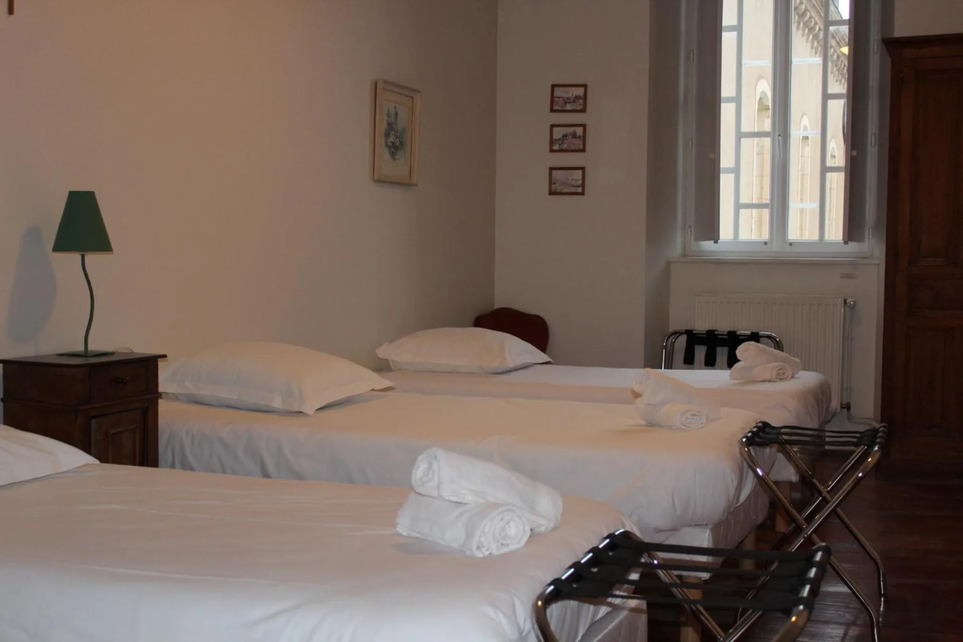 Bed in Le grand couvent de Gramat