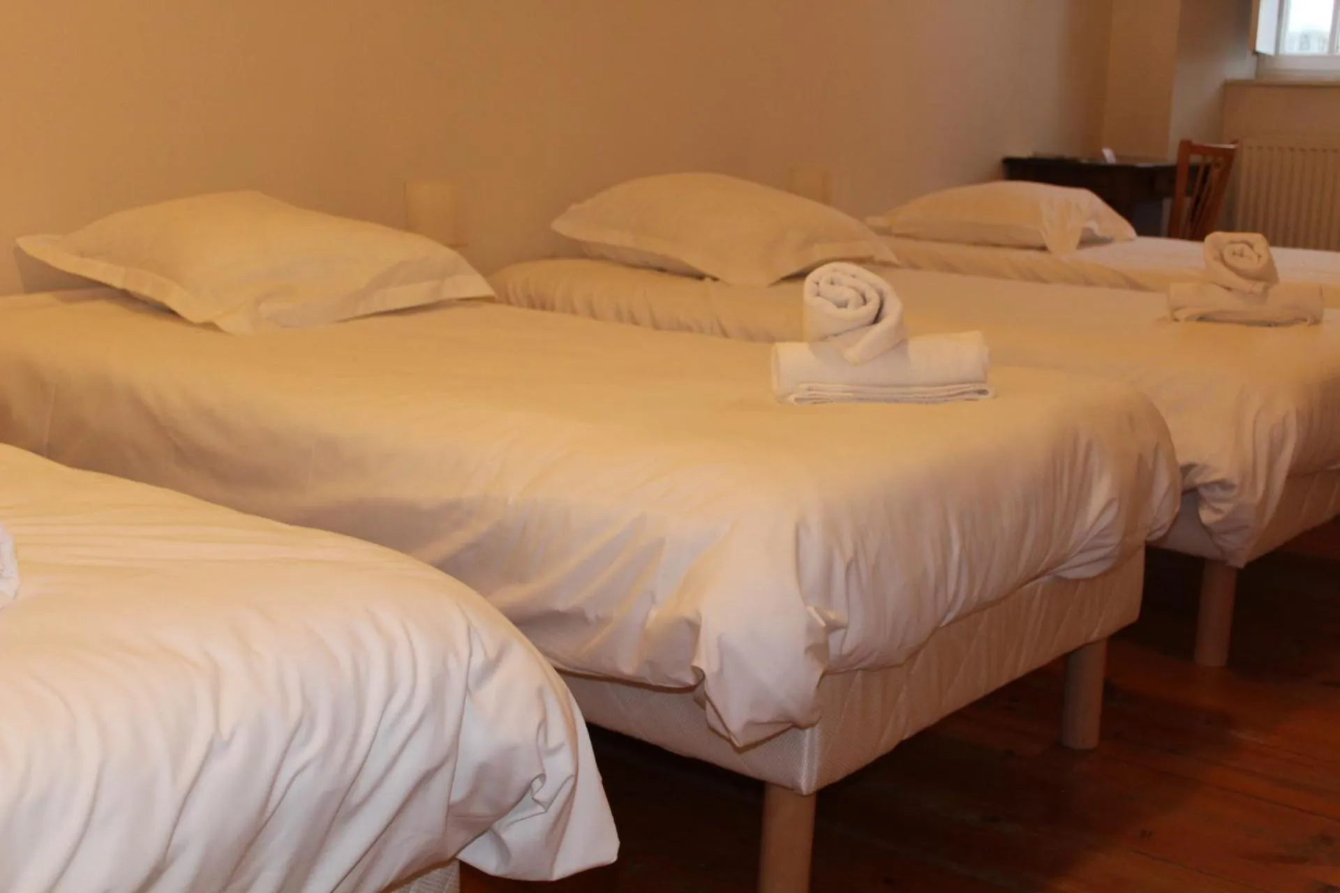 Bed in Le grand couvent de Gramat