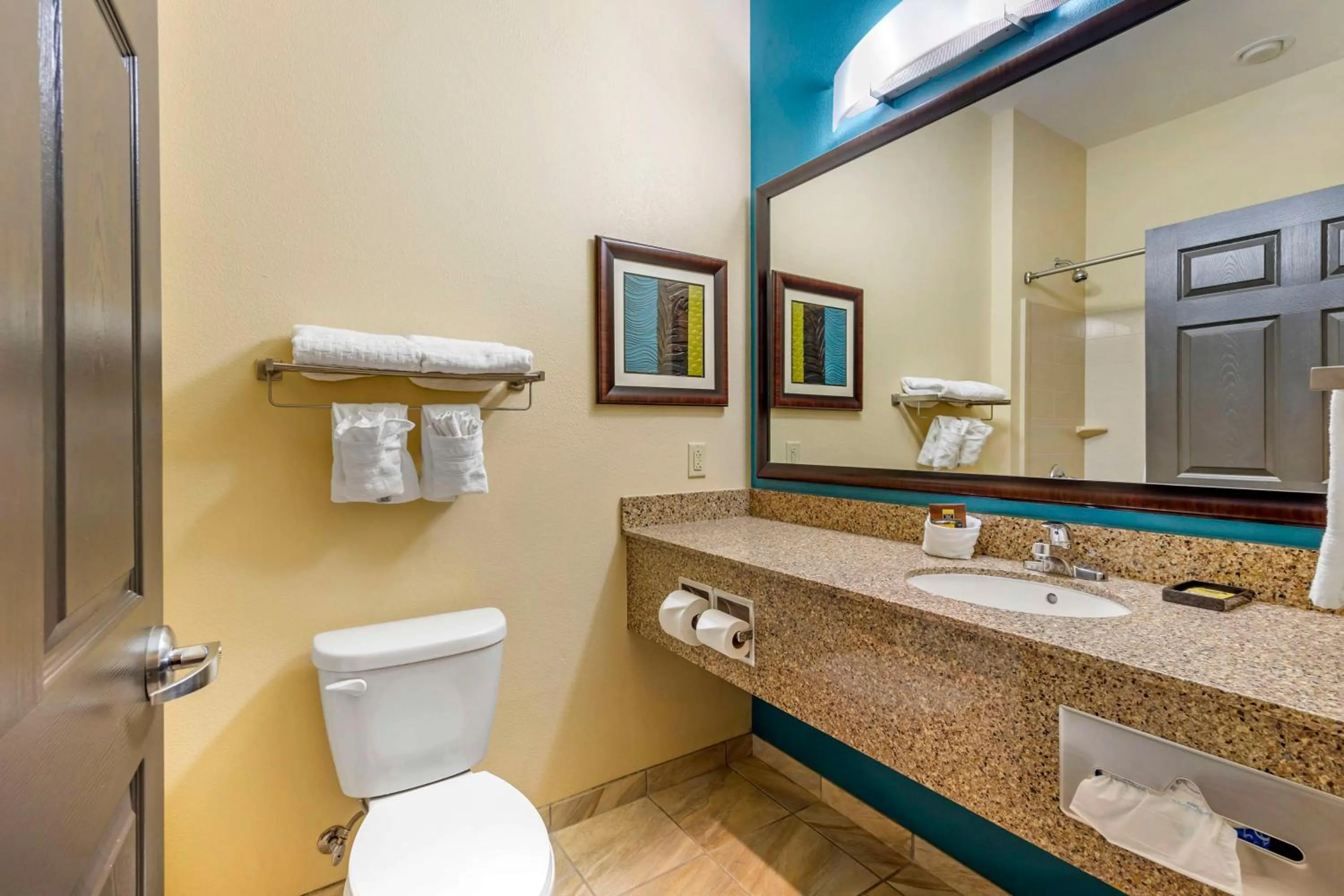 Bathroom in Best Western Plus Patterson Park Inn