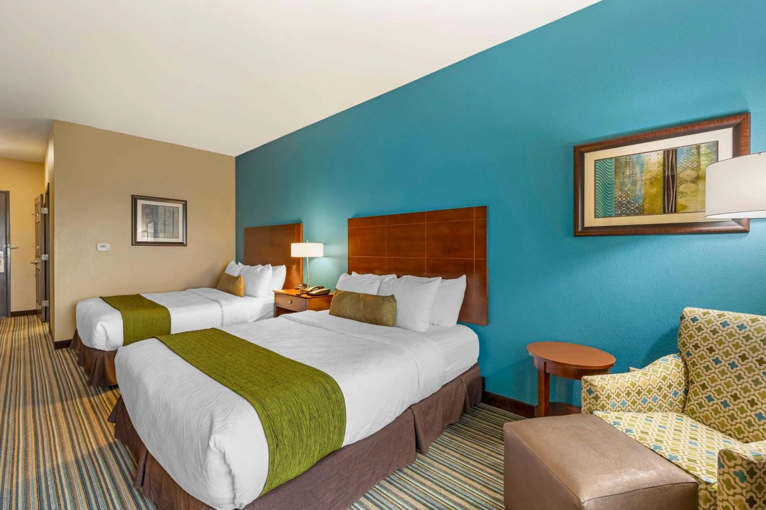 Bedroom, Bed in Best Western Plus Patterson Park Inn