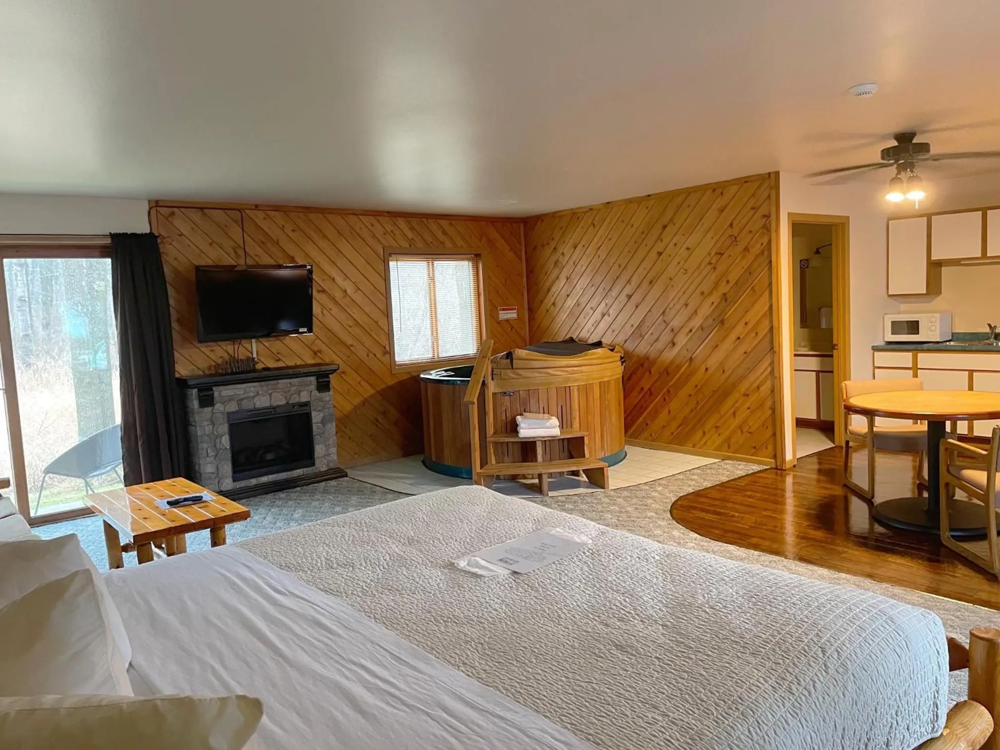 Bed in Village Inn on the Lake