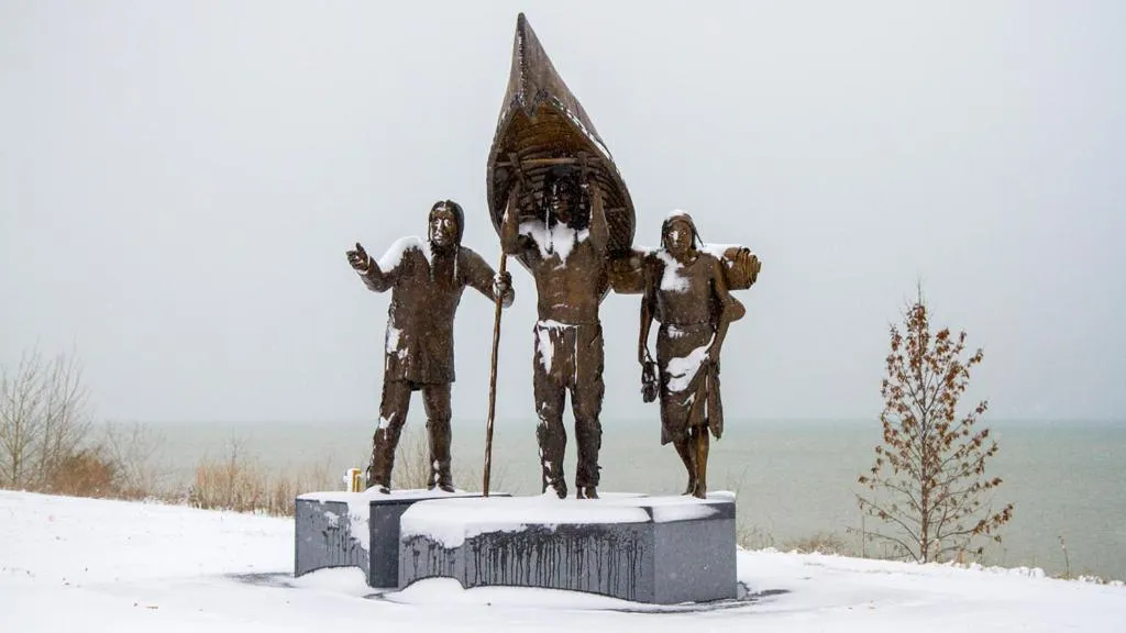 Nearby landmark in Village Inn on the Lake