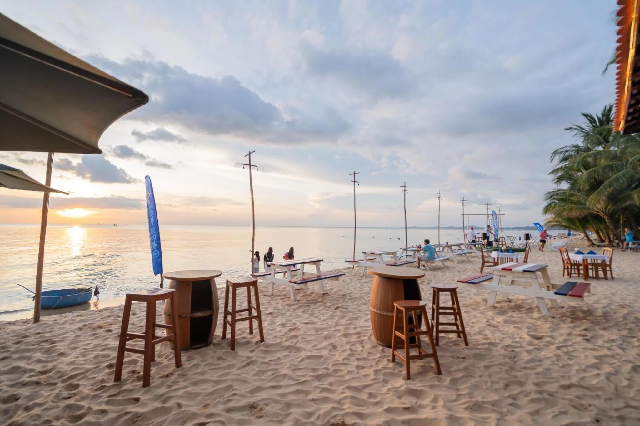 Restaurant/places to eat in Sea Star Resort